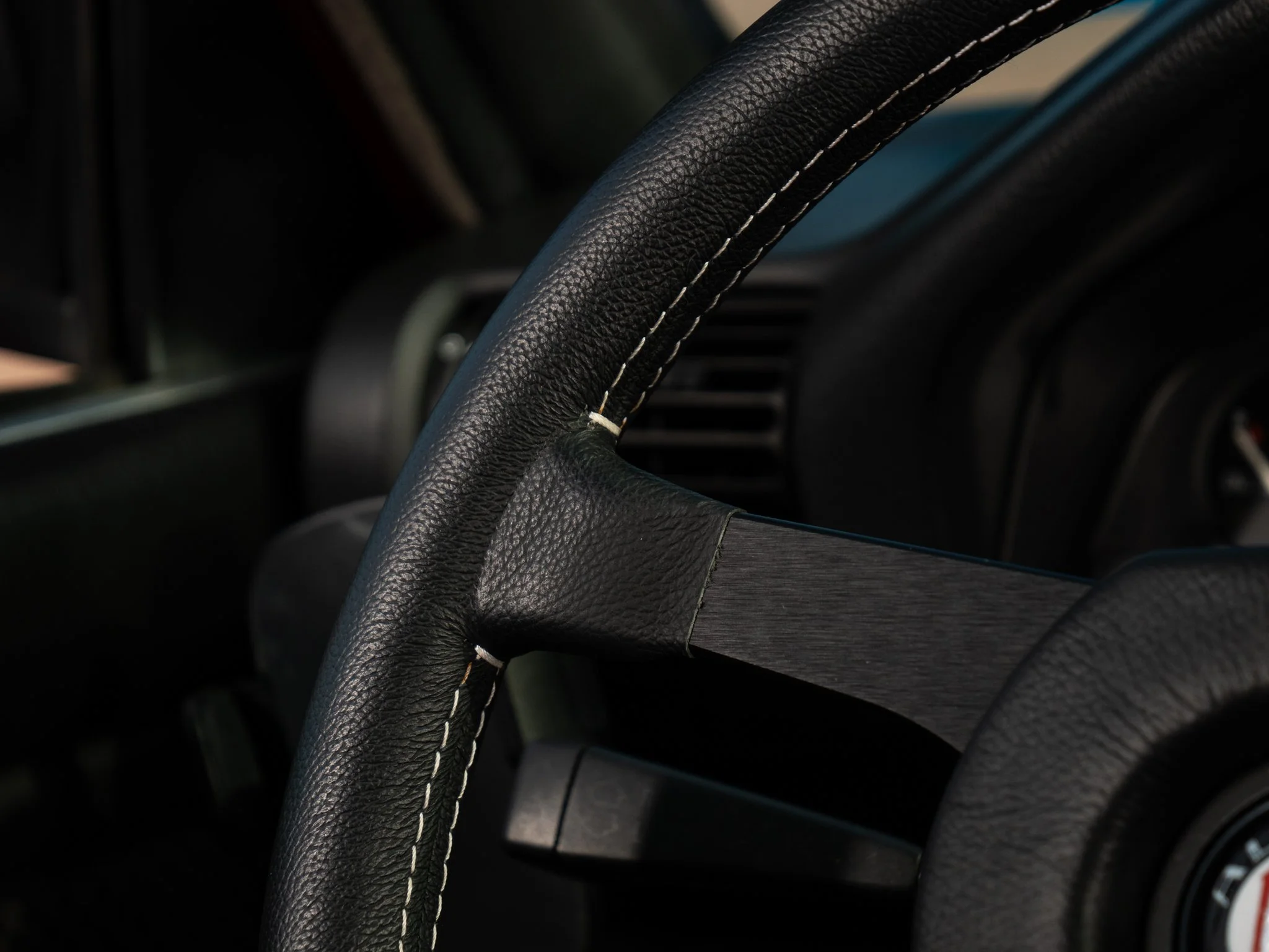 E30 325E (221).jpg