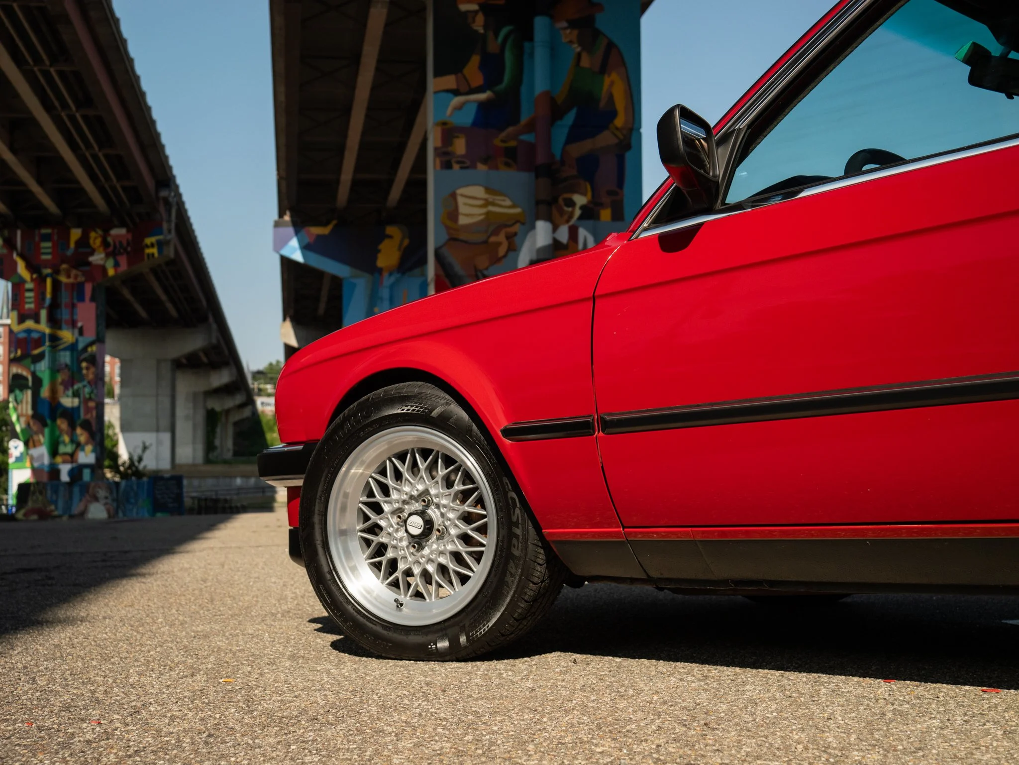 E30 325E (130).jpg
