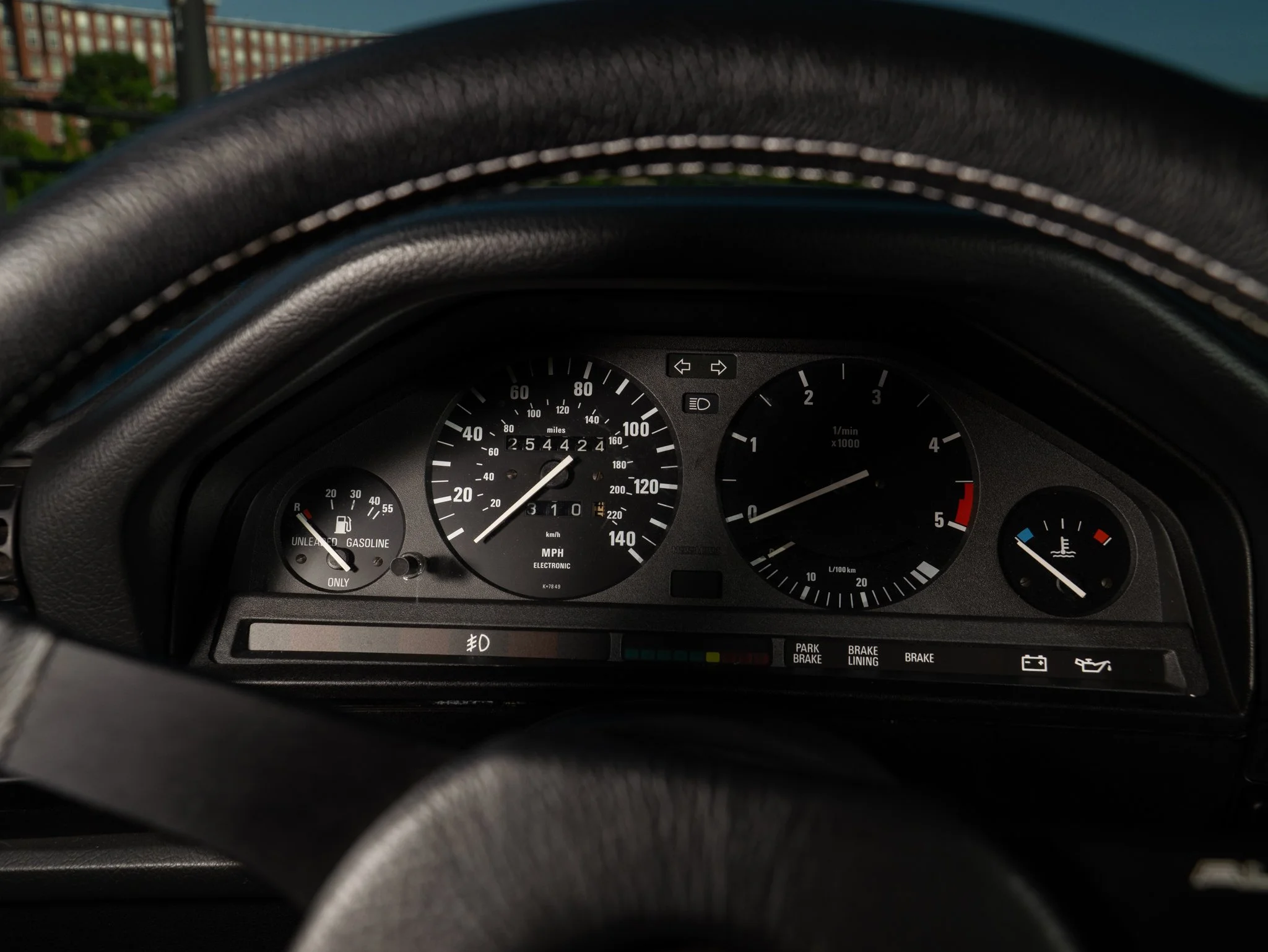 E30 325E (254).jpg