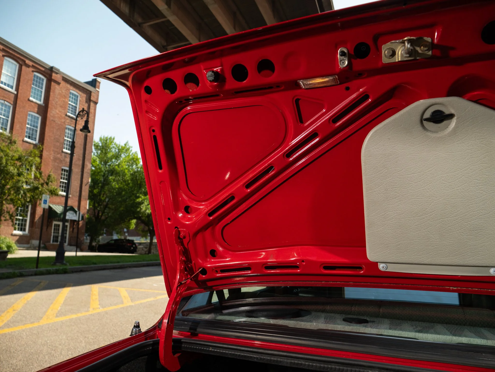 E30 325E (388).jpg