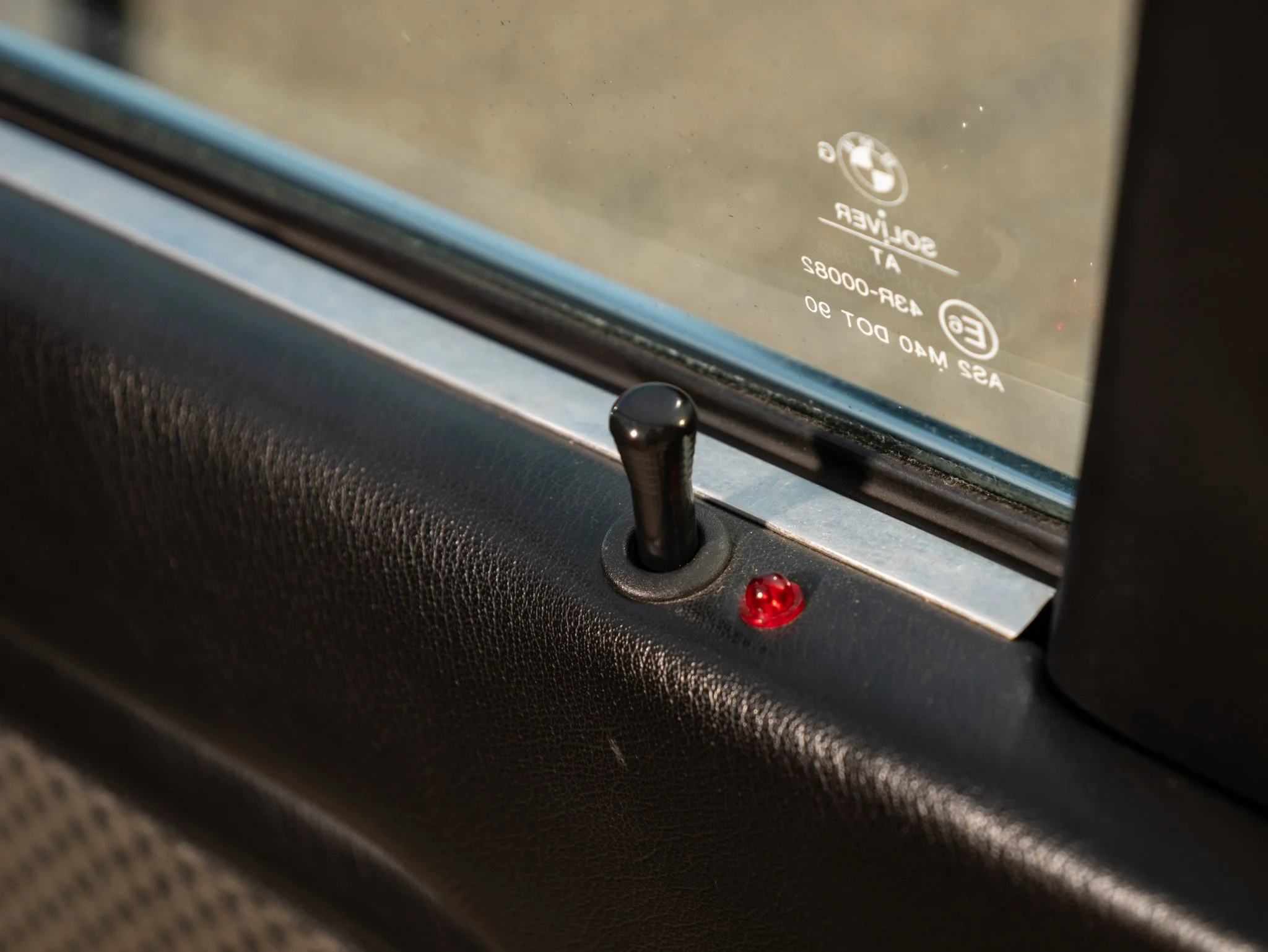 E30 325E (288).jpg