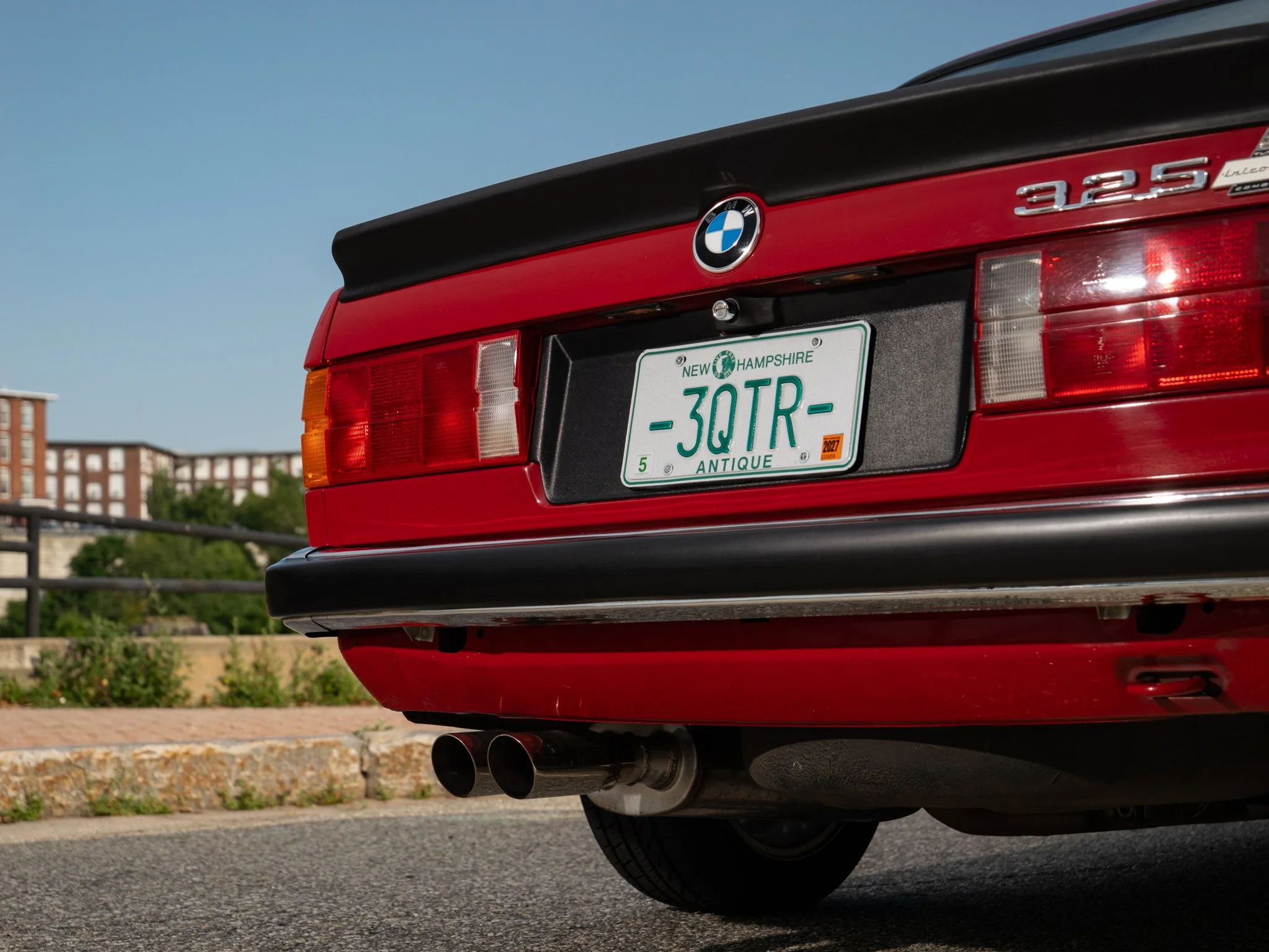 E30 325E (163).jpg