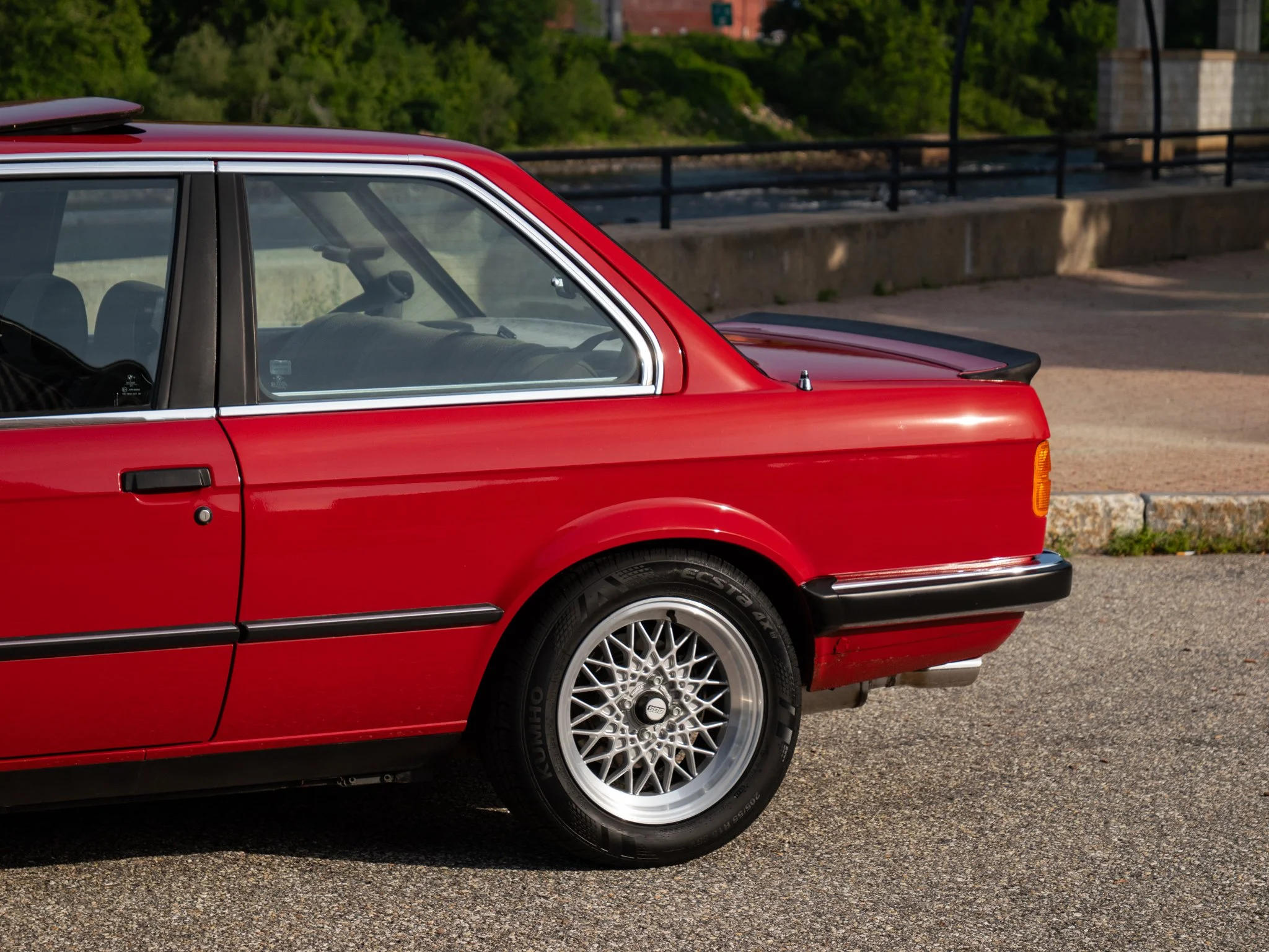 E30 325E (152).jpg