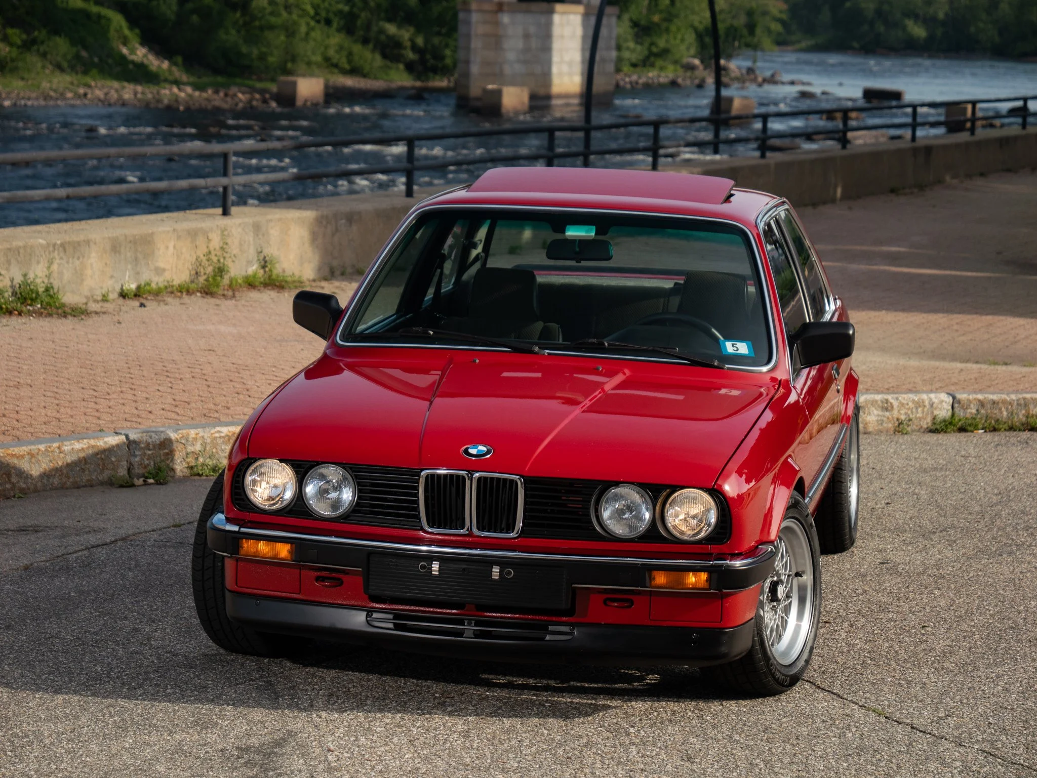 E30 325E (16).jpg