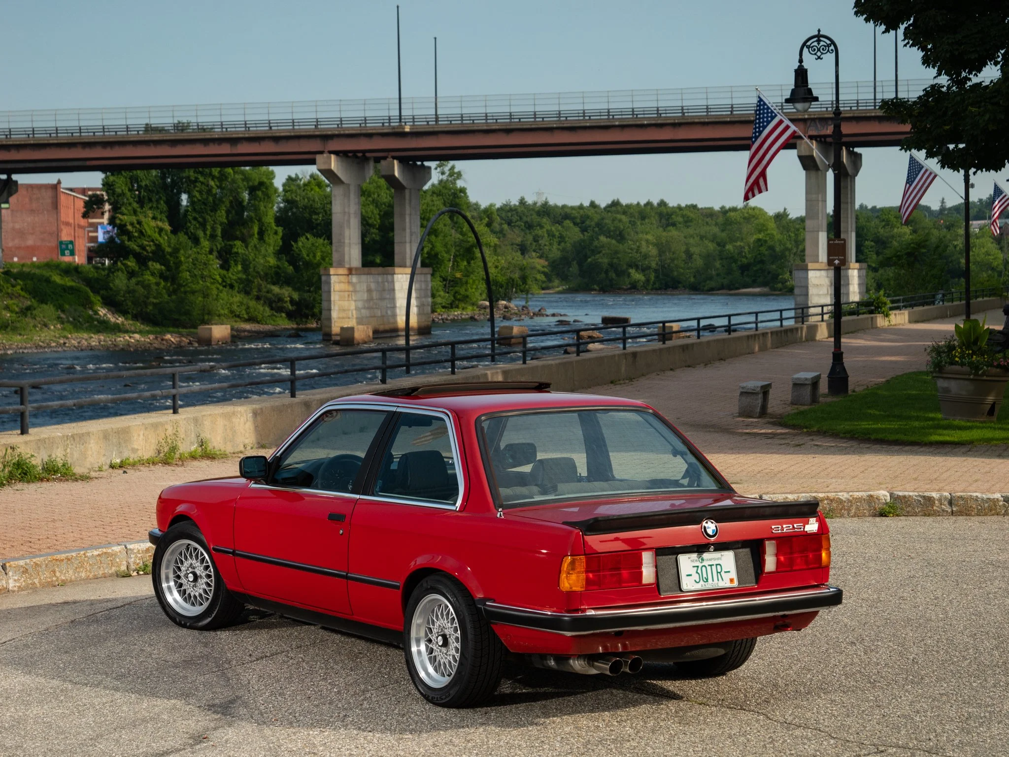 E30 325E (67).jpg