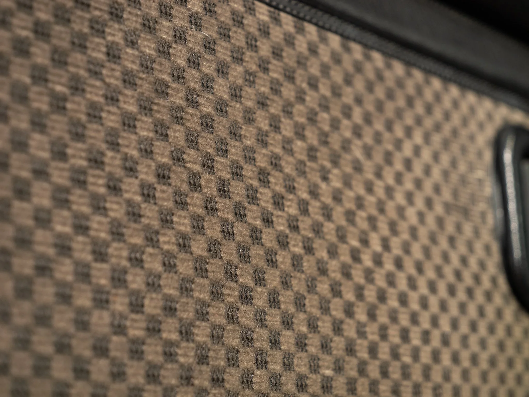 E30 325E (231).jpg