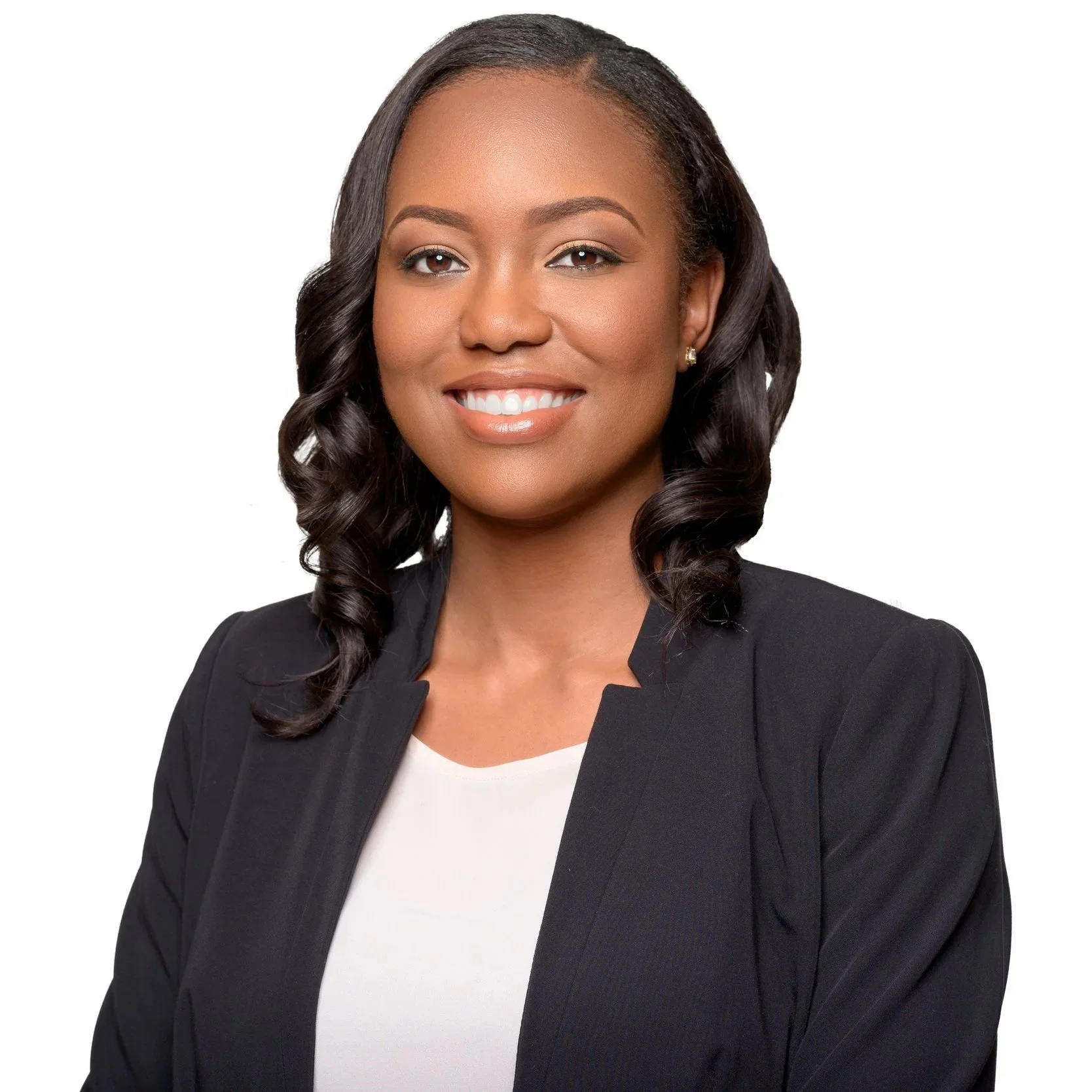 Keneisha Smith Express Headshot SC8_3804.jpg
