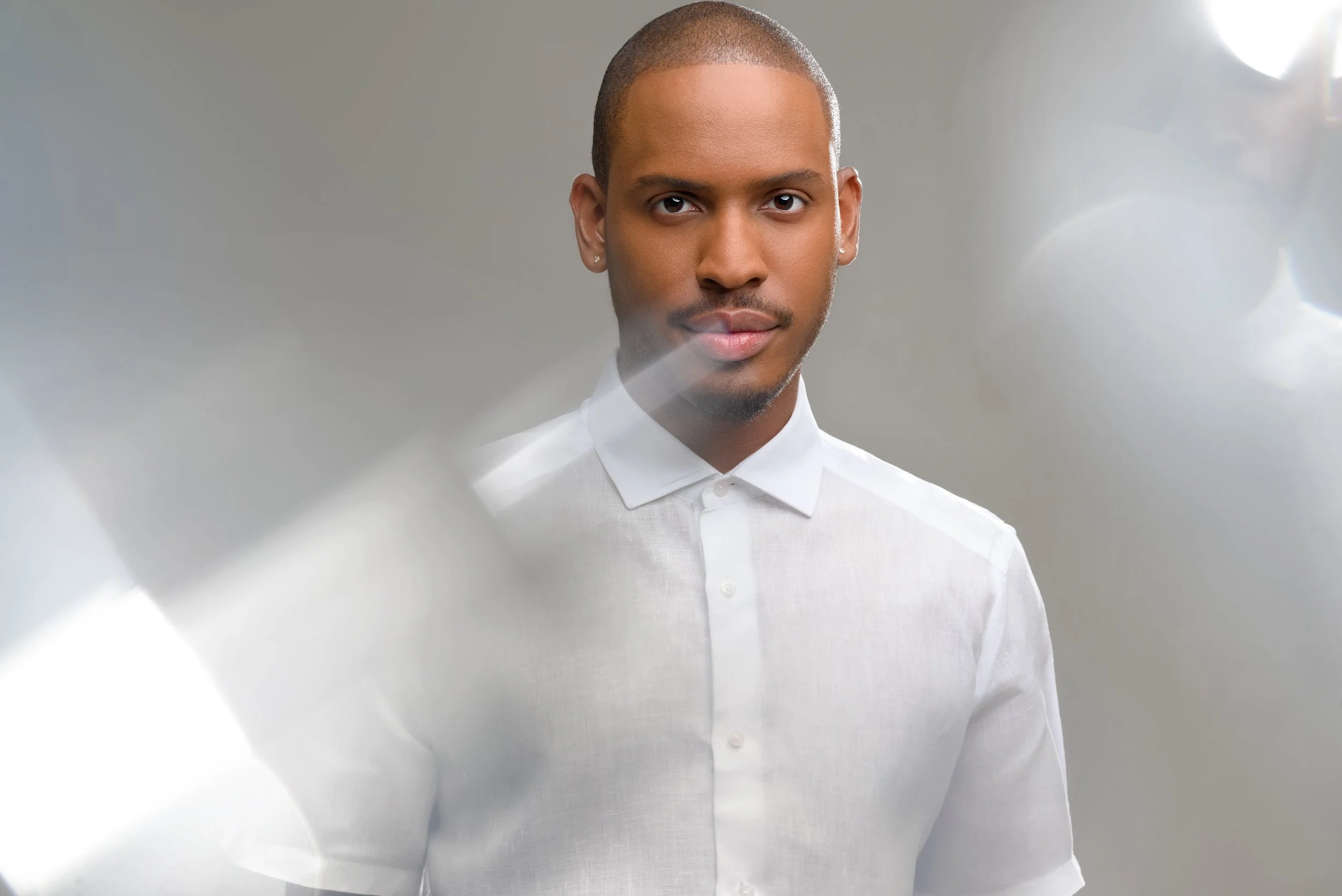 Valon Thorpe Birthday Headshots SCZ_1845-HQ.jpg