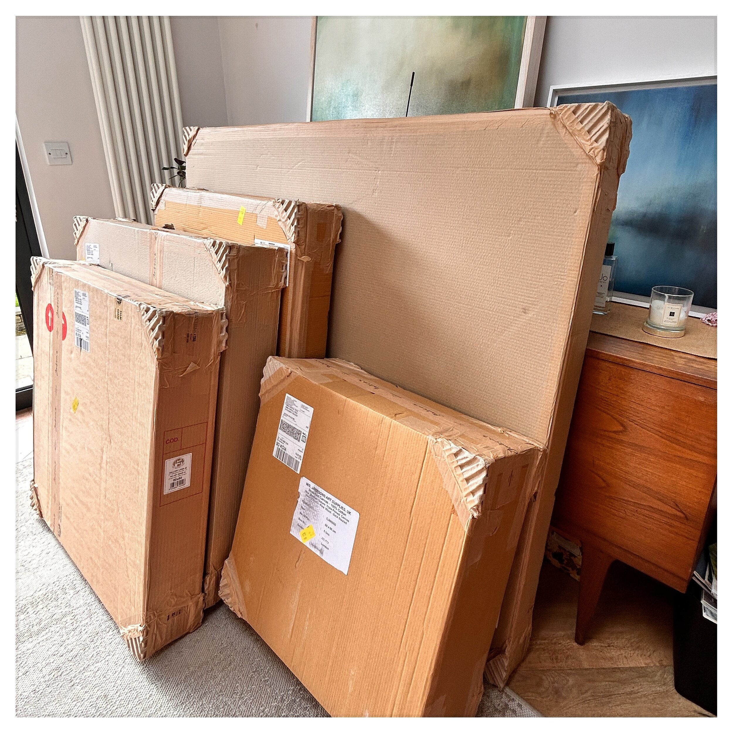 Excited!!
When your Sunday evening online shop arrives 😳🤣 thanks @jacksons_art

~ 14 canvases, and those beasts at the back,120 x 150cm, are much much, much bigger than anything I&rsquo;ve worked on previously! Embrace the fear 🙌
No excuses now &h
