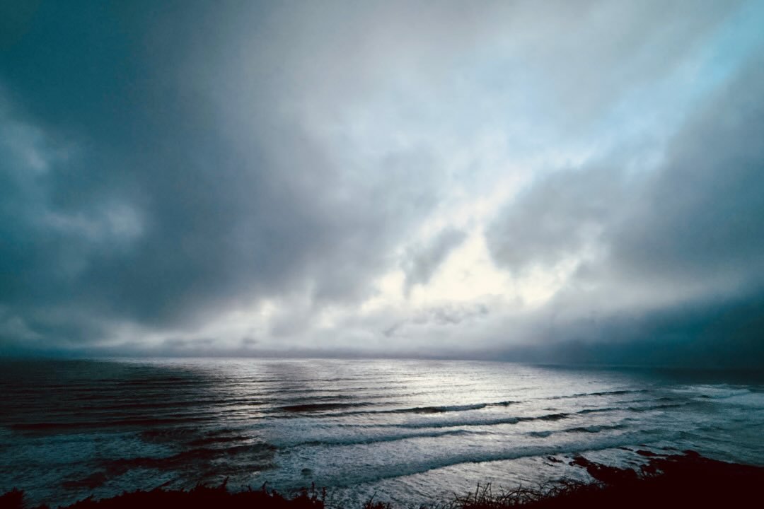 Few snaps of Cornwall time ~ great week away, recharging and finding inspiration!

Fabulous, and totally uncanny that artist friend @jude.mckenna was staying literally just over a mile away &ndash; like minds and all that!
Blessed with mixed weather,