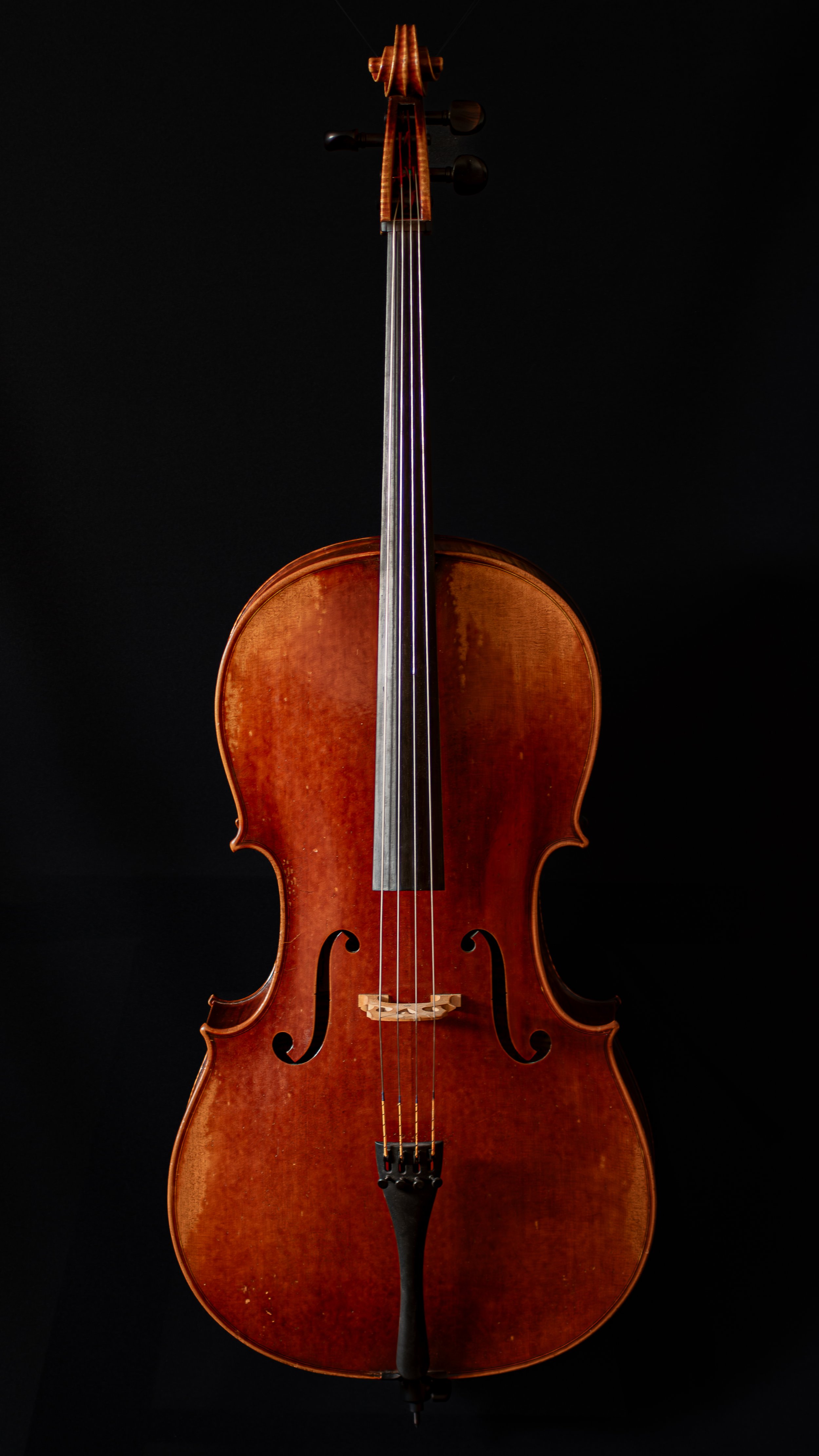 A full-sized Cello for sale From Currin Lutherie
