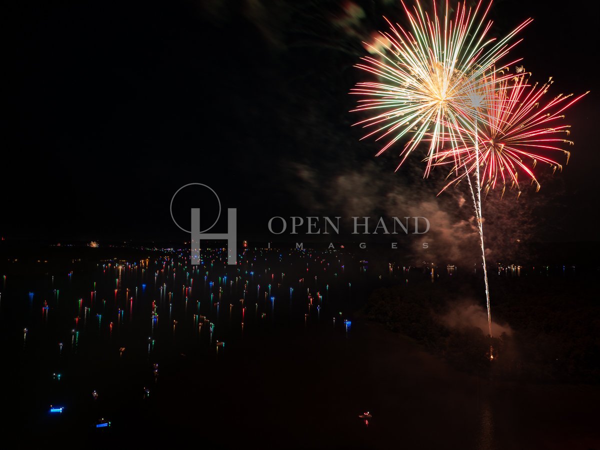 Lake Wateree Fireworks small-6.jpg