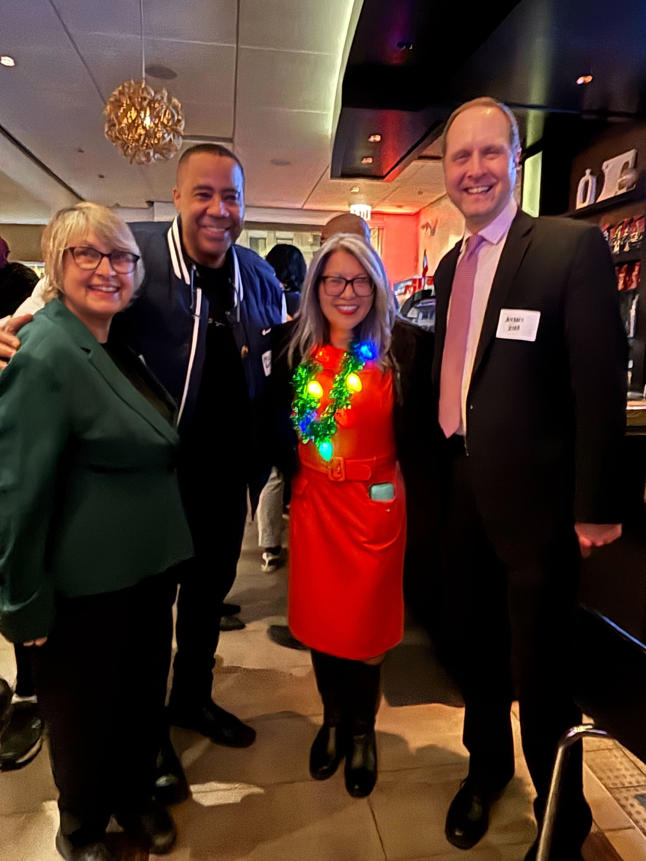 Leni-holiday-party-2024_3932.jpeg