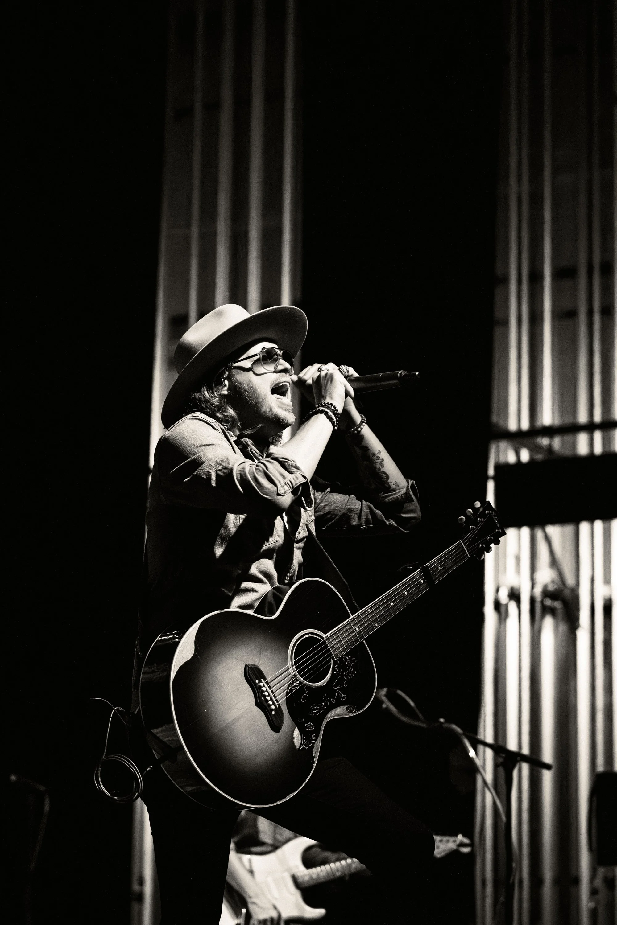 JordanHefler_AThousandHorses_MusicPhotography__12.jpg