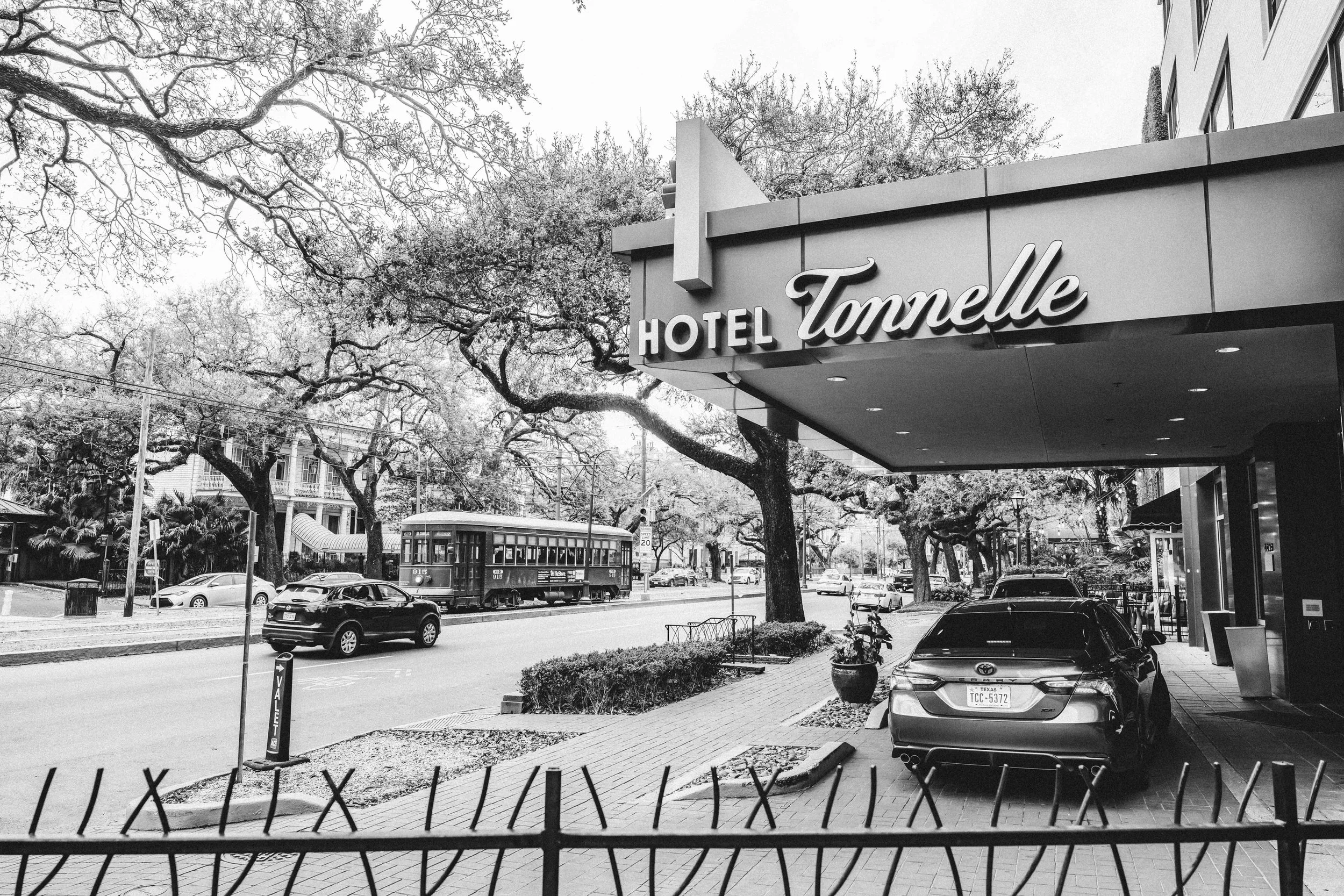 JordanHefler_HotelTonnelleNewOrleans_CommericalPhotography__14.jpg