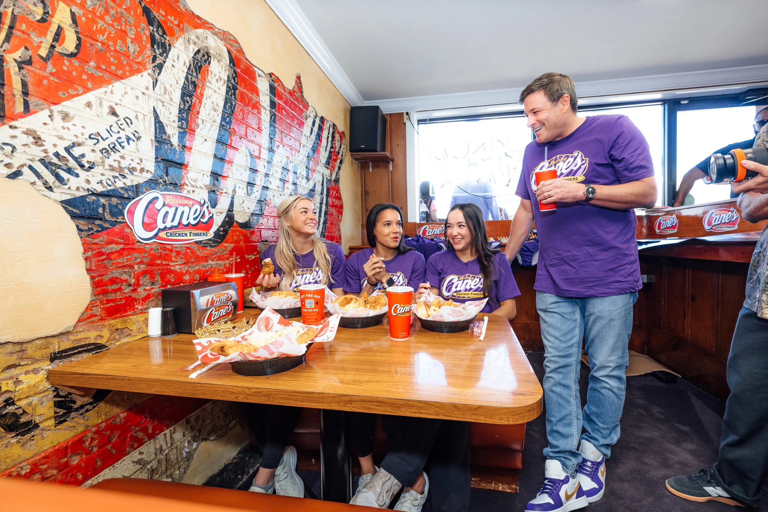 JordanHefler_LSUGymansticsRaisingCanes_CommercialPhotography__11.jpg