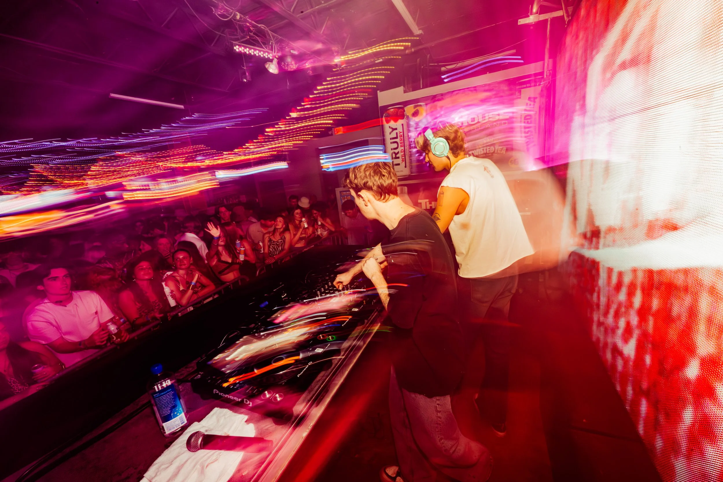 JordanHefler_NOTDatTheHouse_MusicPhotography__7.jpg