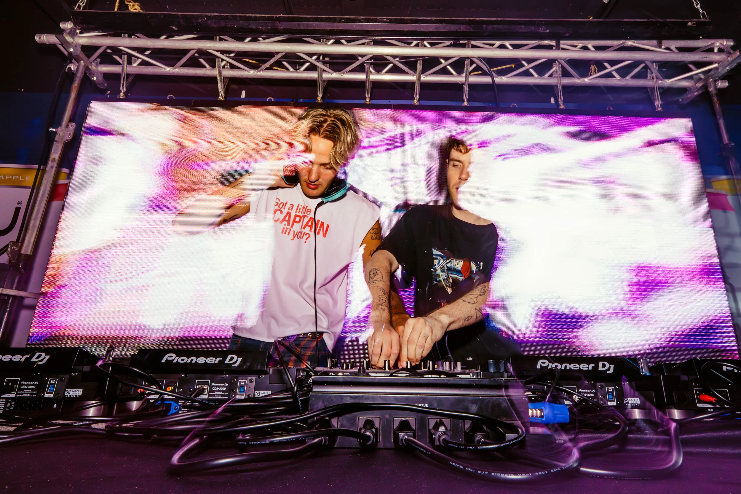 JordanHefler_NOTDatTheHouse_MusicPhotography__9.jpg