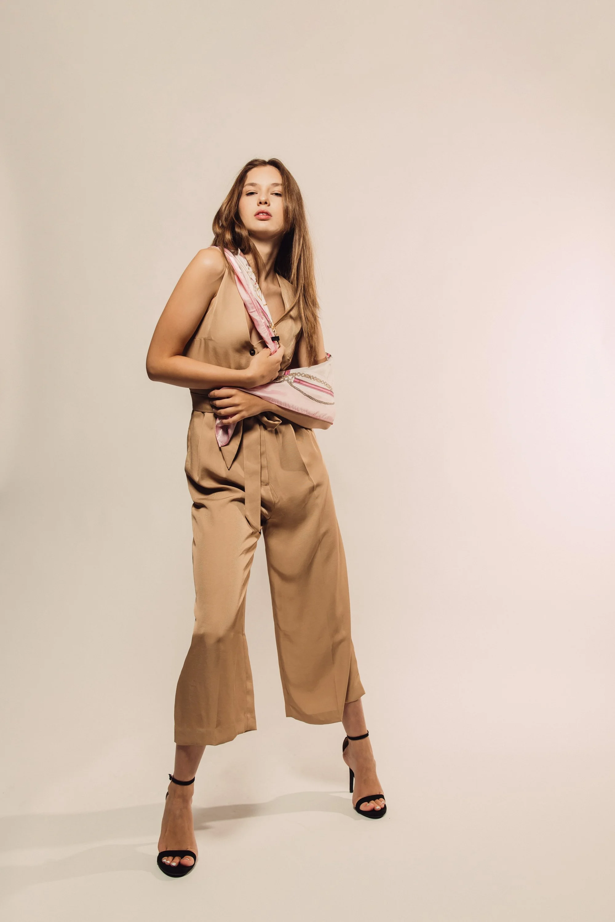 JordanHefler_TaraModelPortraits_FashionPhotography__2.jpg
