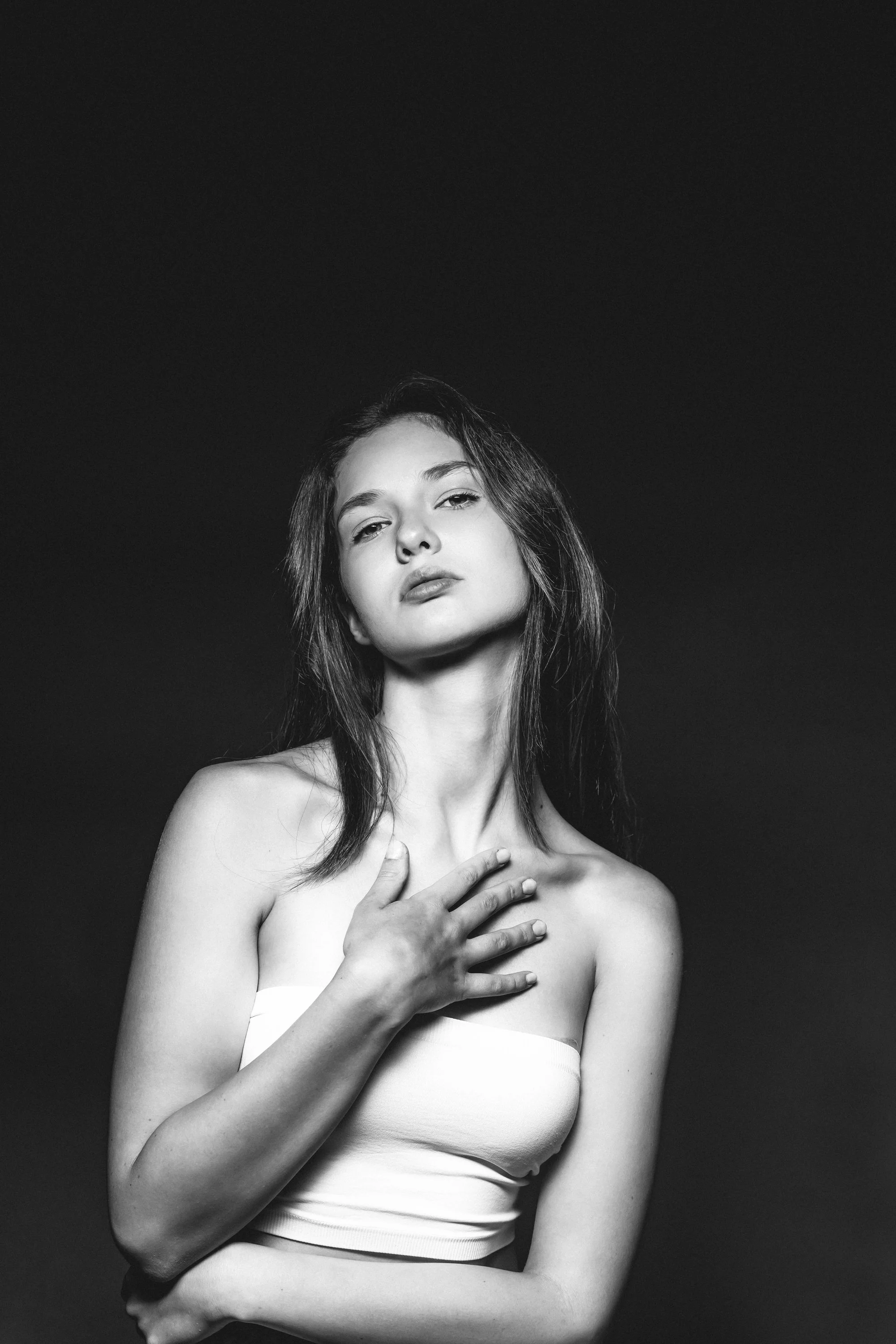 JordanHefler_TaraModelPortraits_FashionPhotography__5.jpg