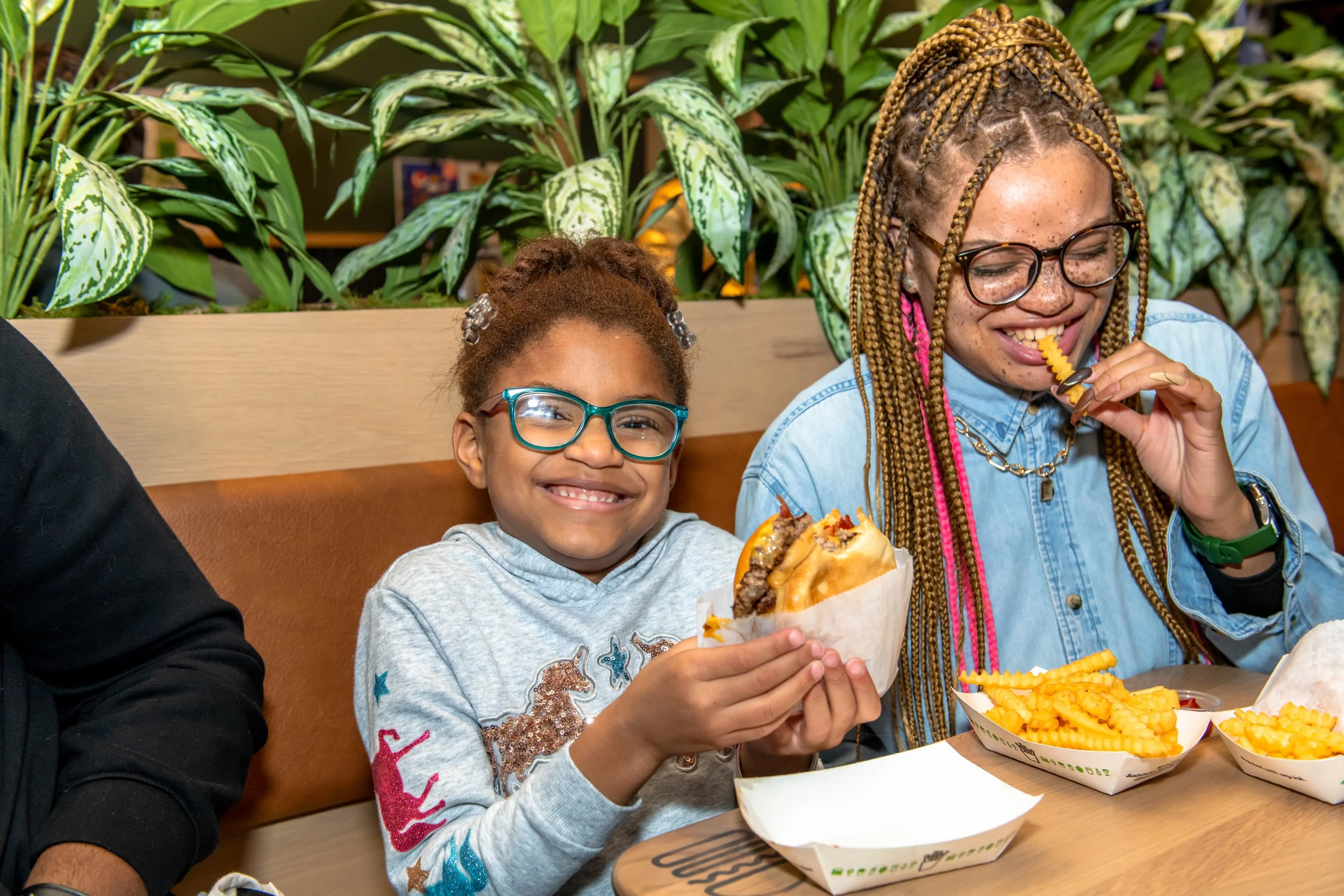 JordanHefler_ShakeShack_CommercialPhotography_5.jpg