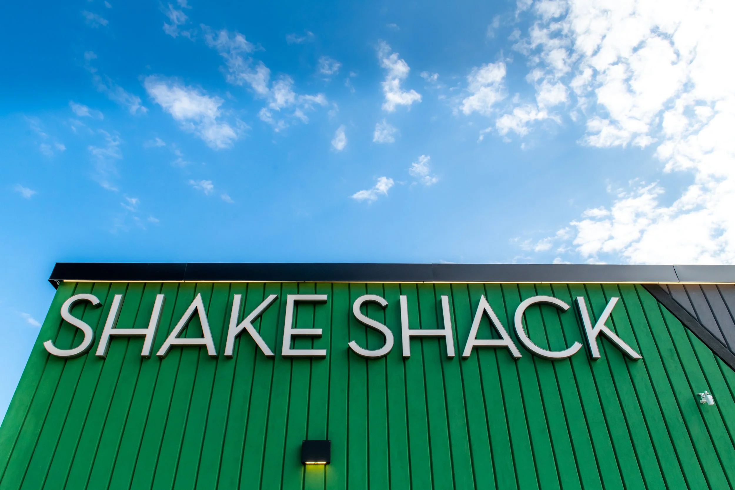 JordanHefler_ShakeShack_CommercialPhotography_19.jpg