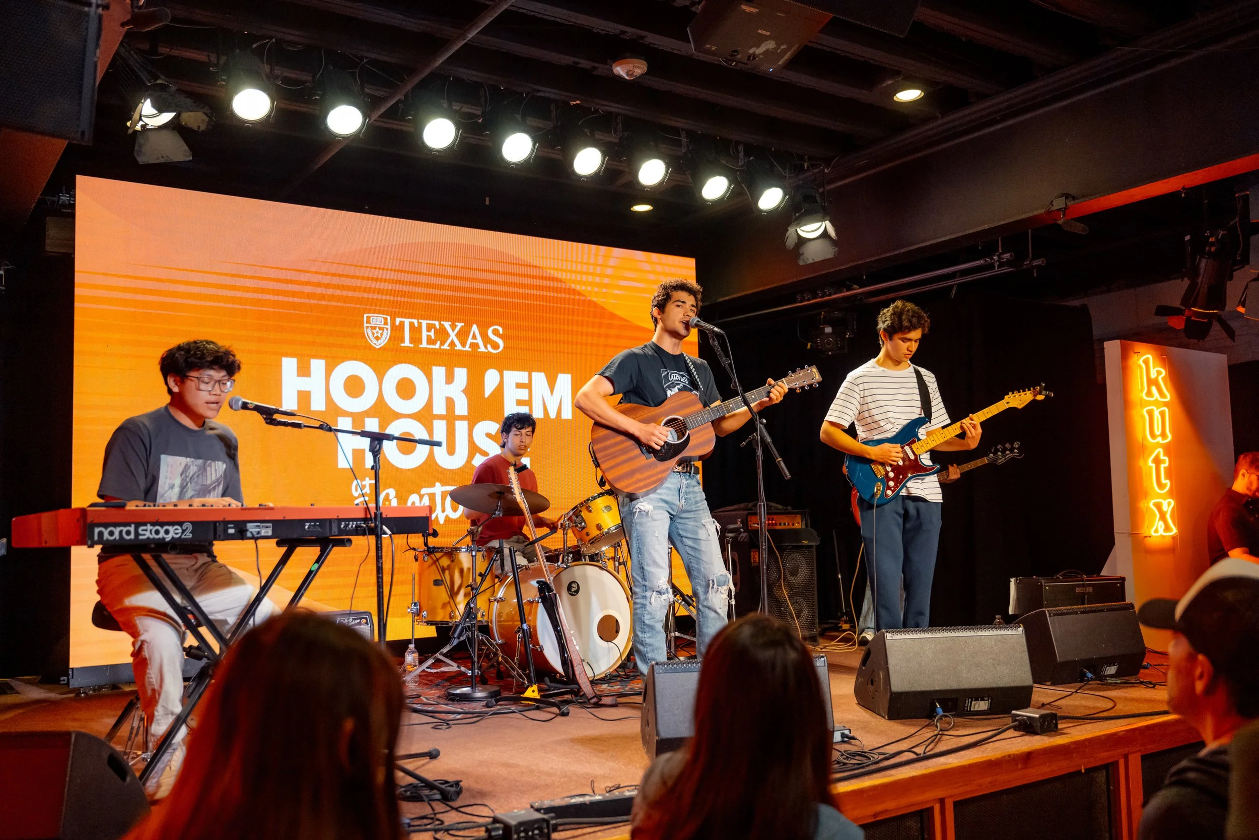 JordanHefler_SXSW2025_MusicPhotography__10.jpg