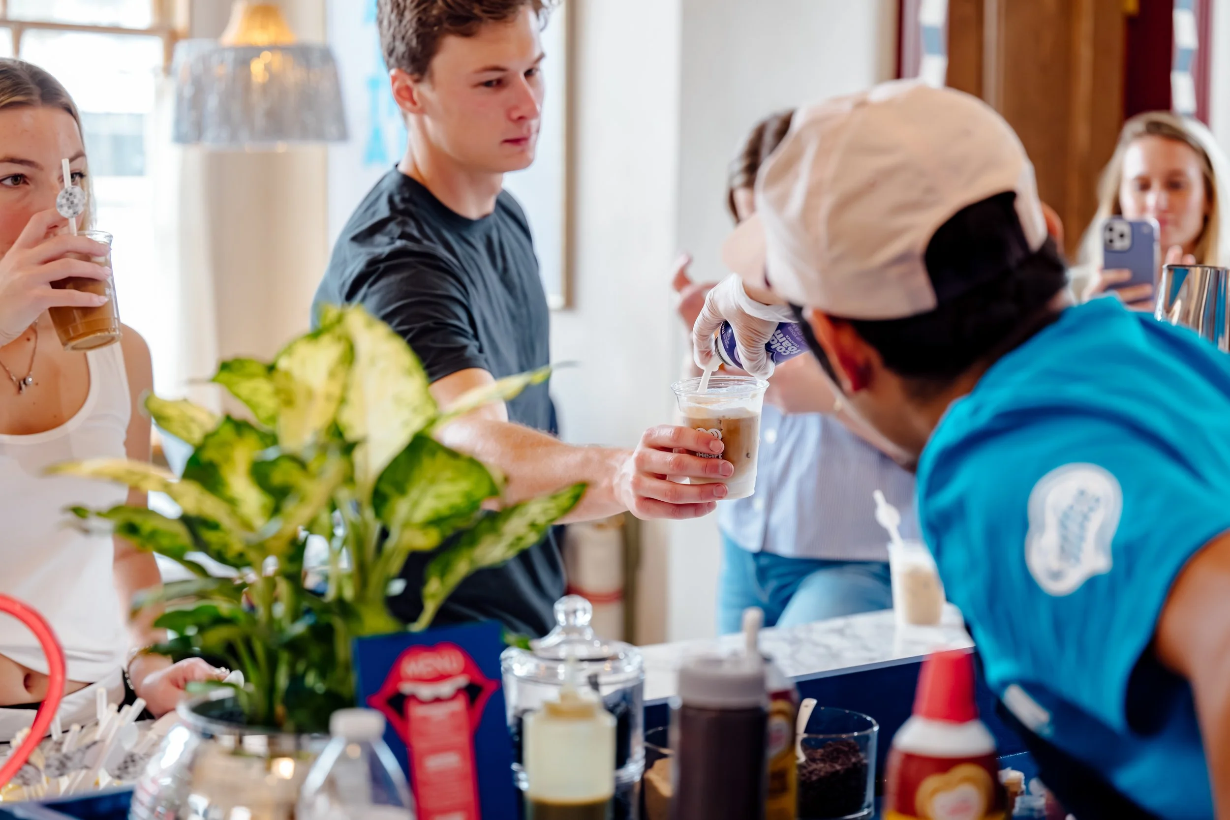 JordanHefler_CoffeeMate_iHeartPodcasts_EventPhotography__31.jpg