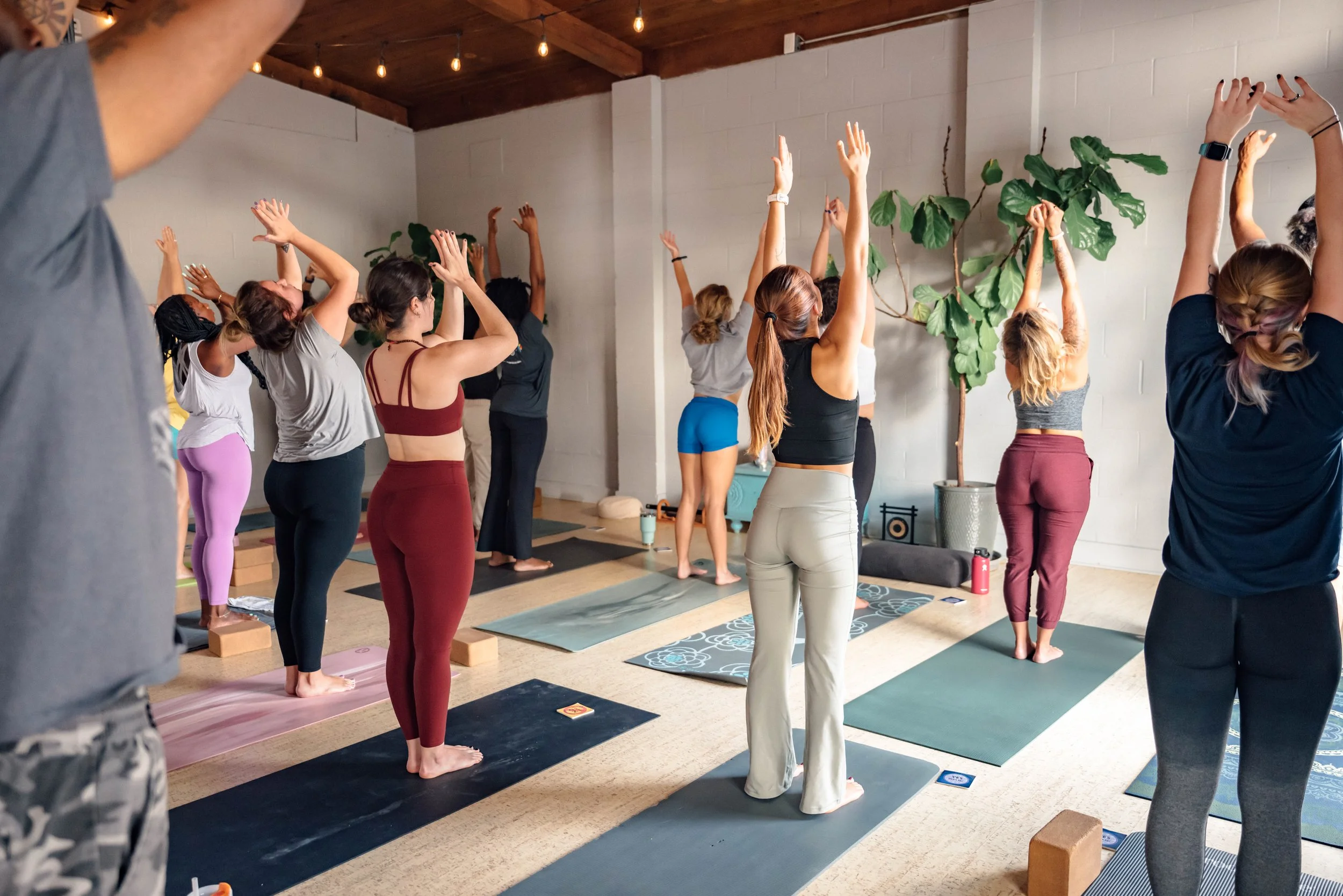 JordanHefler_LeelaYoga_CommercialPhotography__12.jpg