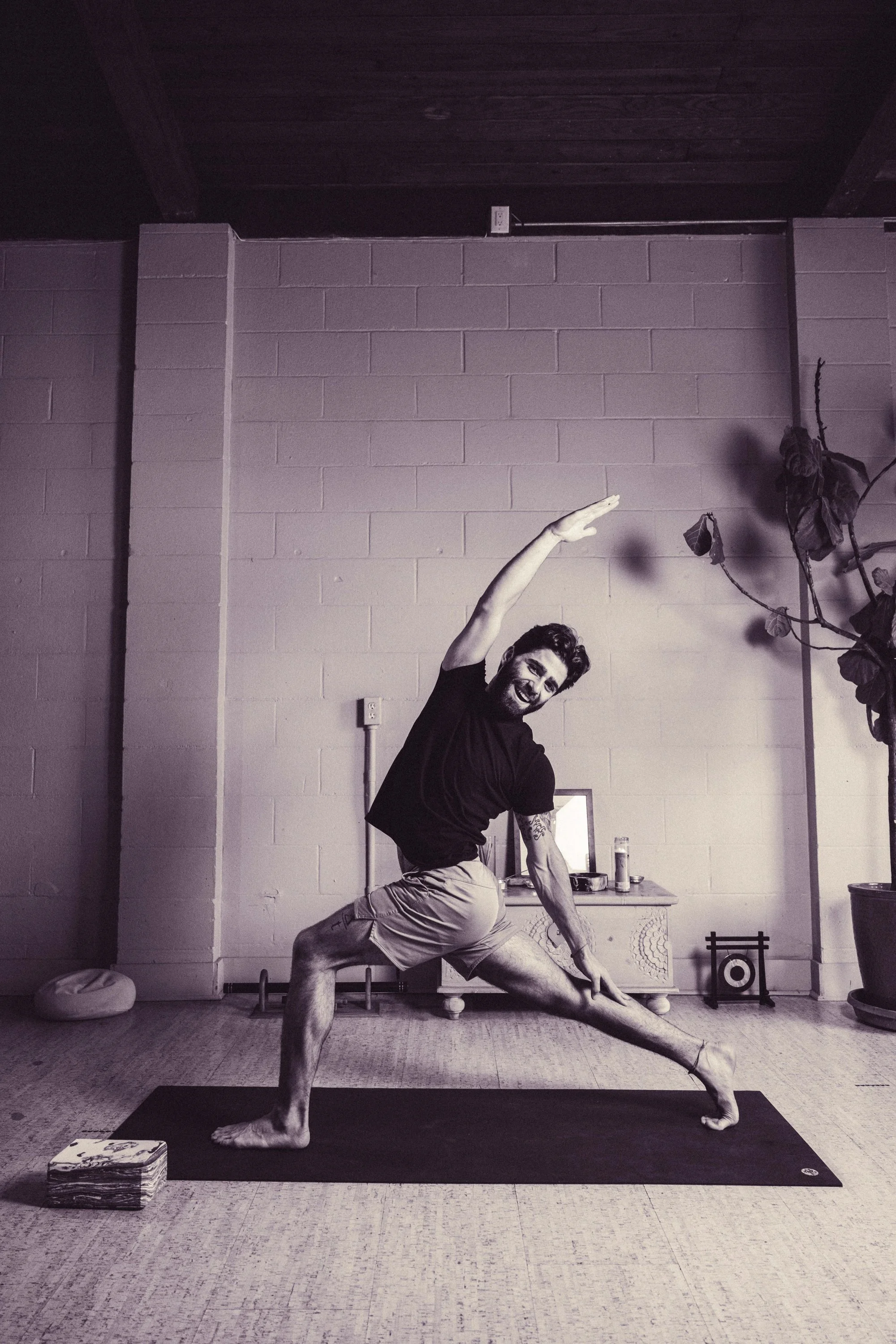 JordanHefler_LeelaYoga_CommercialPhotography__29.jpg