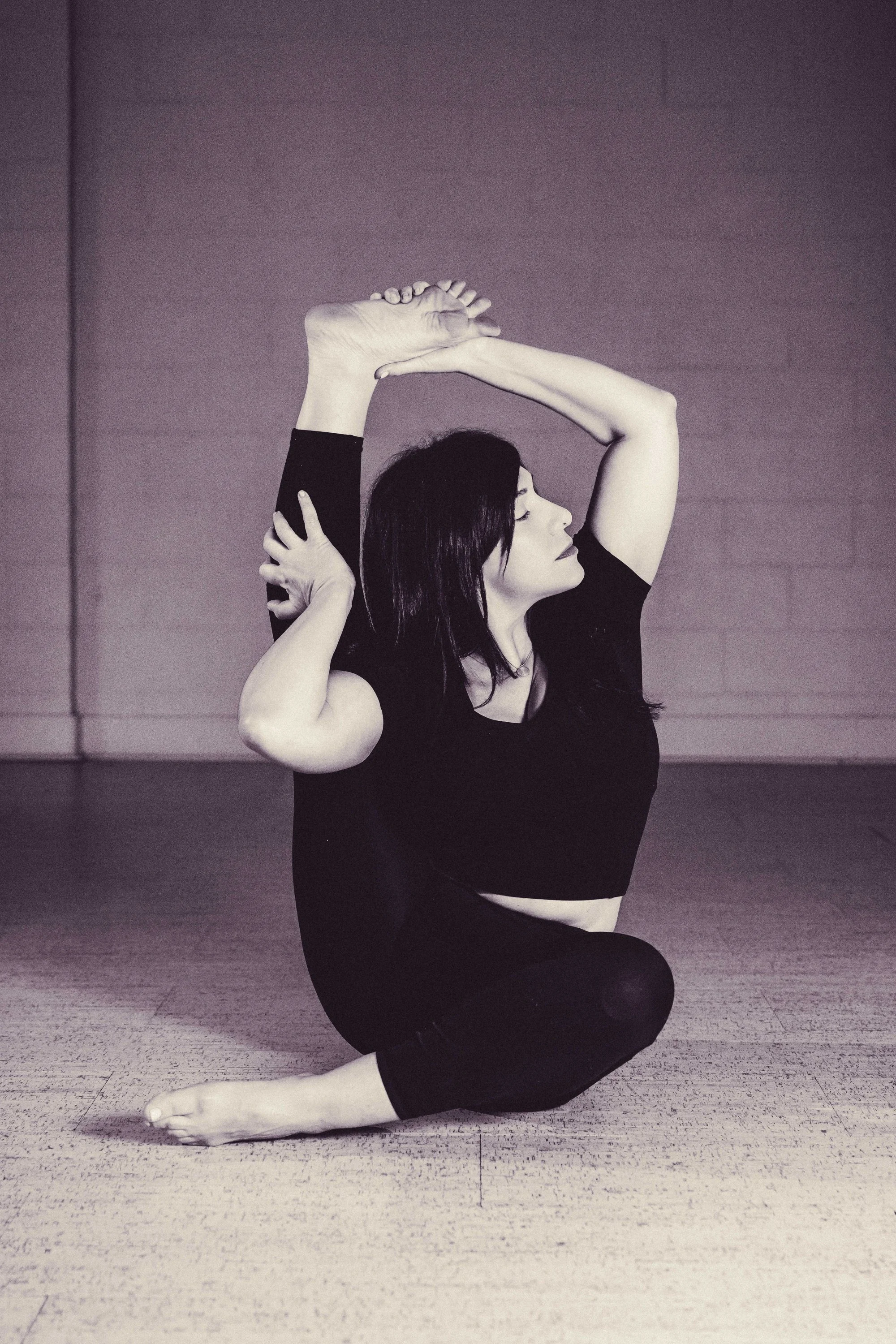 JordanHefler_LeelaYoga_CommercialPhotography__31.jpg