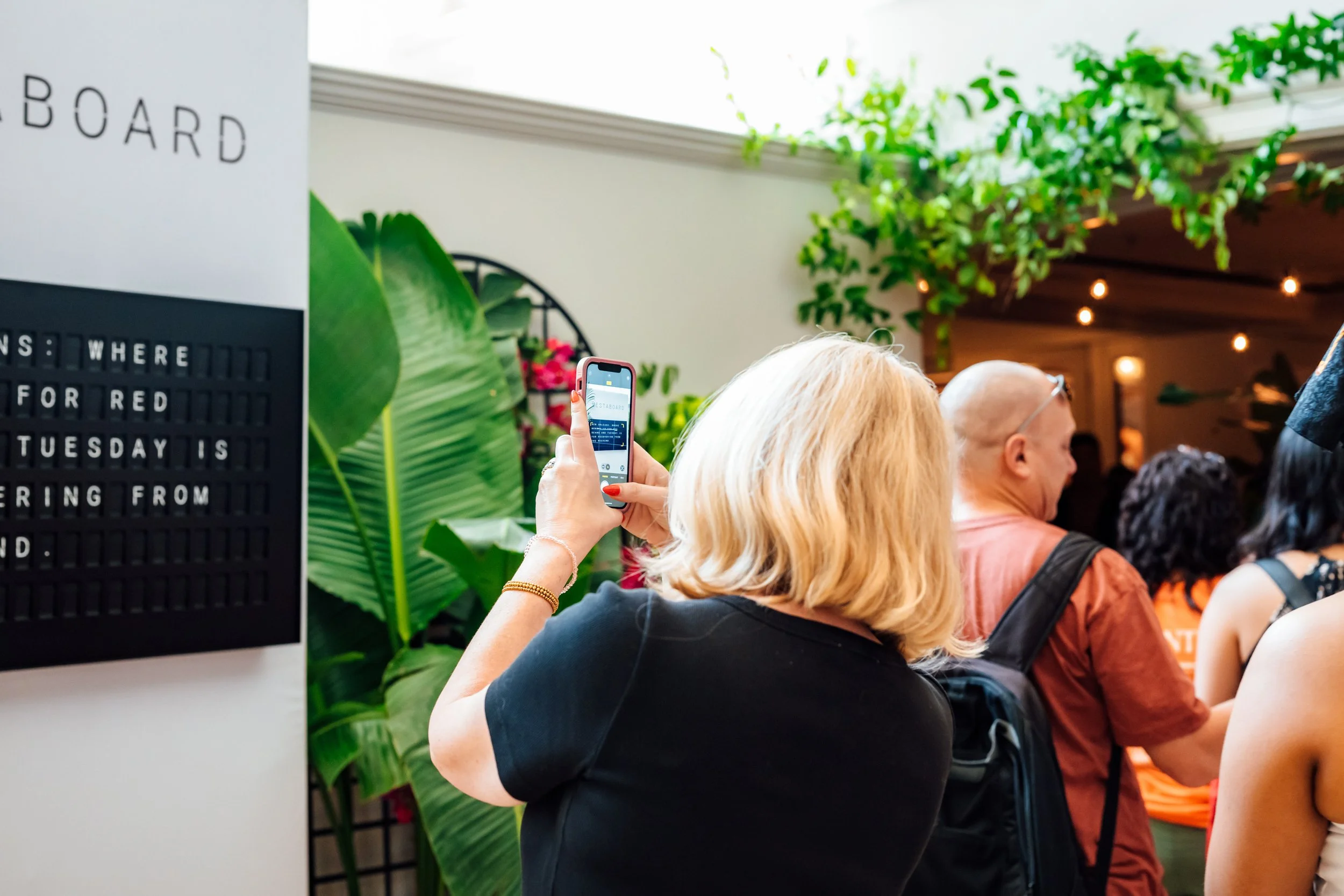 JordanHefler_Marriott_TalesoftheCocktail_Do NotDisturbLounge_CommercialPhotography__19.jpg