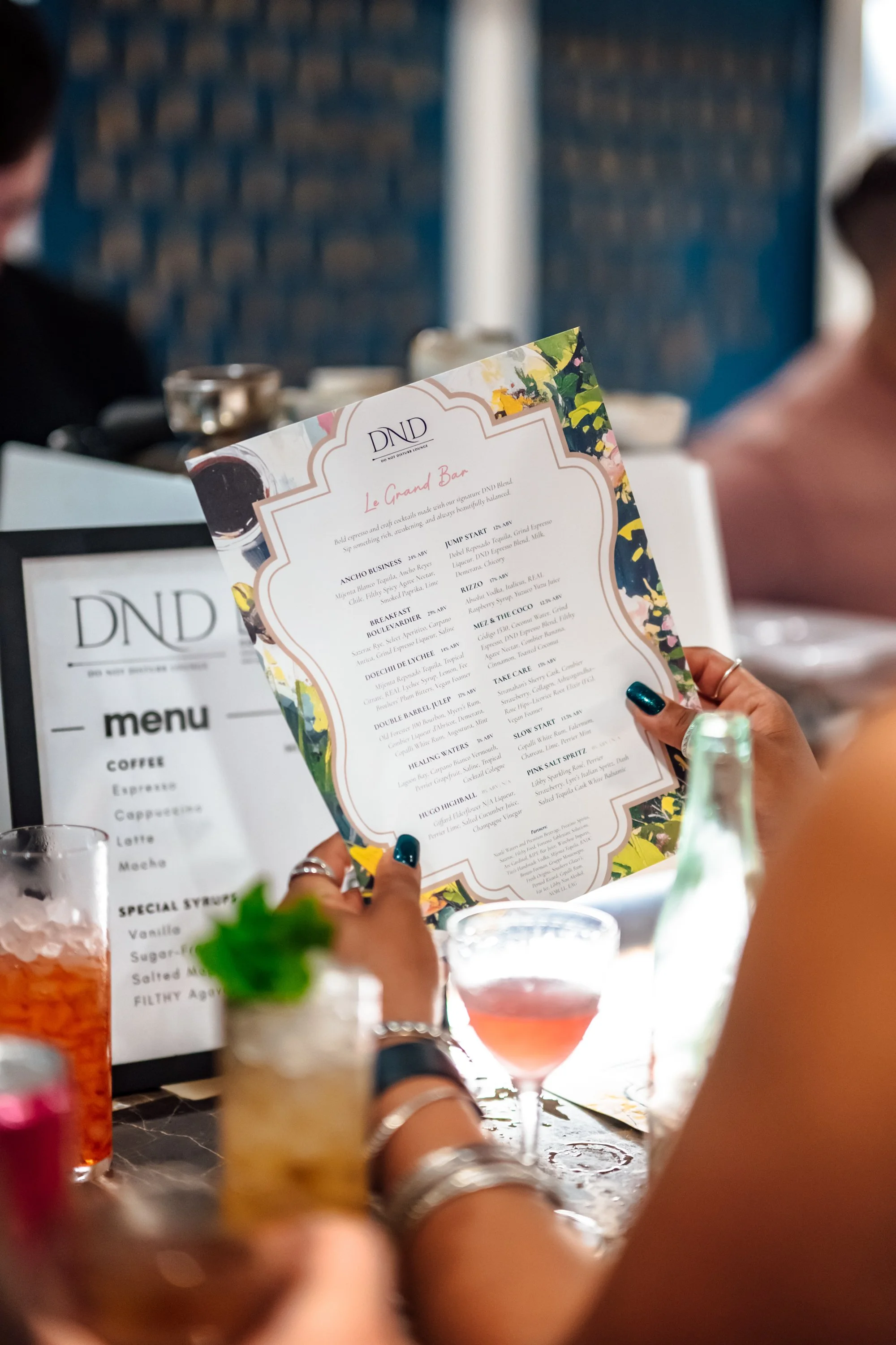JordanHefler_Marriott_TalesoftheCocktail_Do NotDisturbLounge_CommercialPhotography__34.jpg