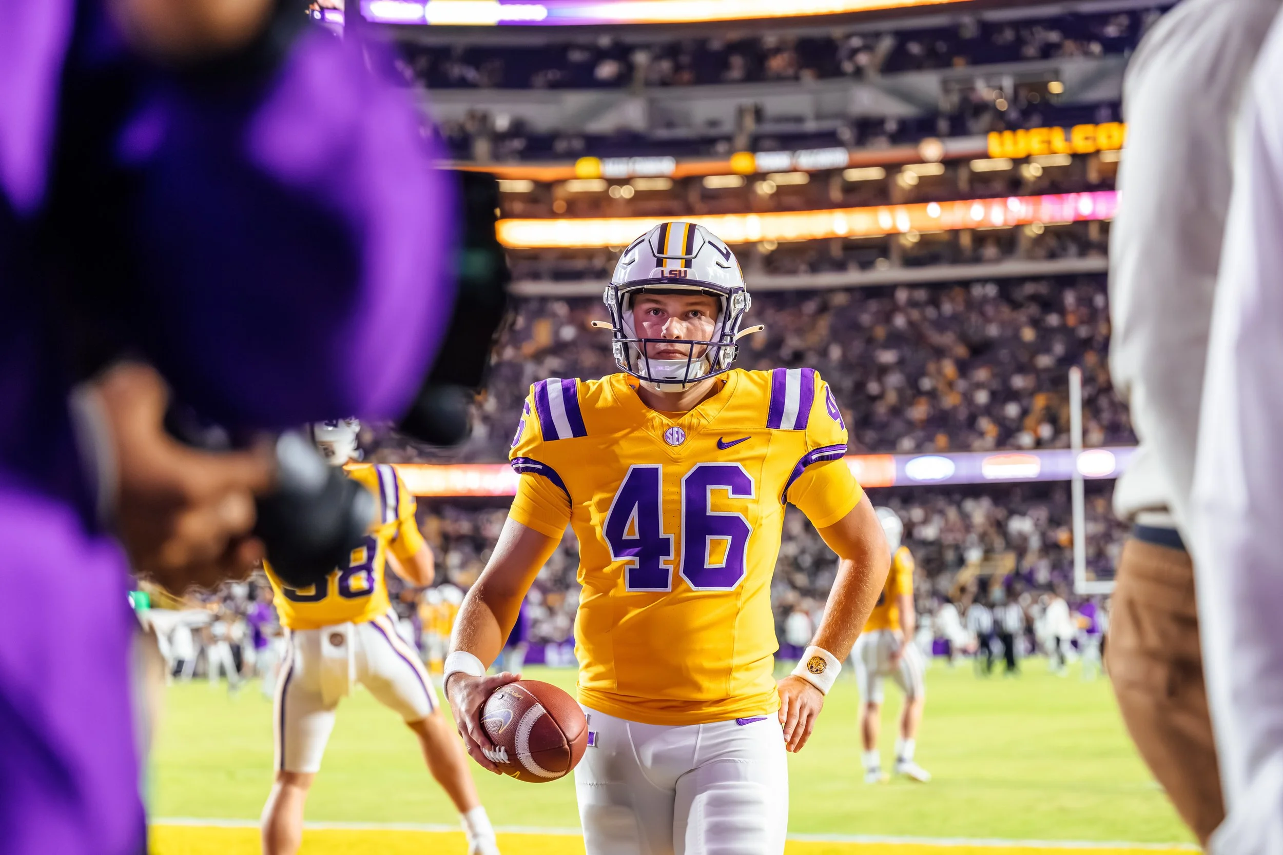 JordanHefler_LSUFootballvsVanderbilt_SportsPhotography__23.jpg