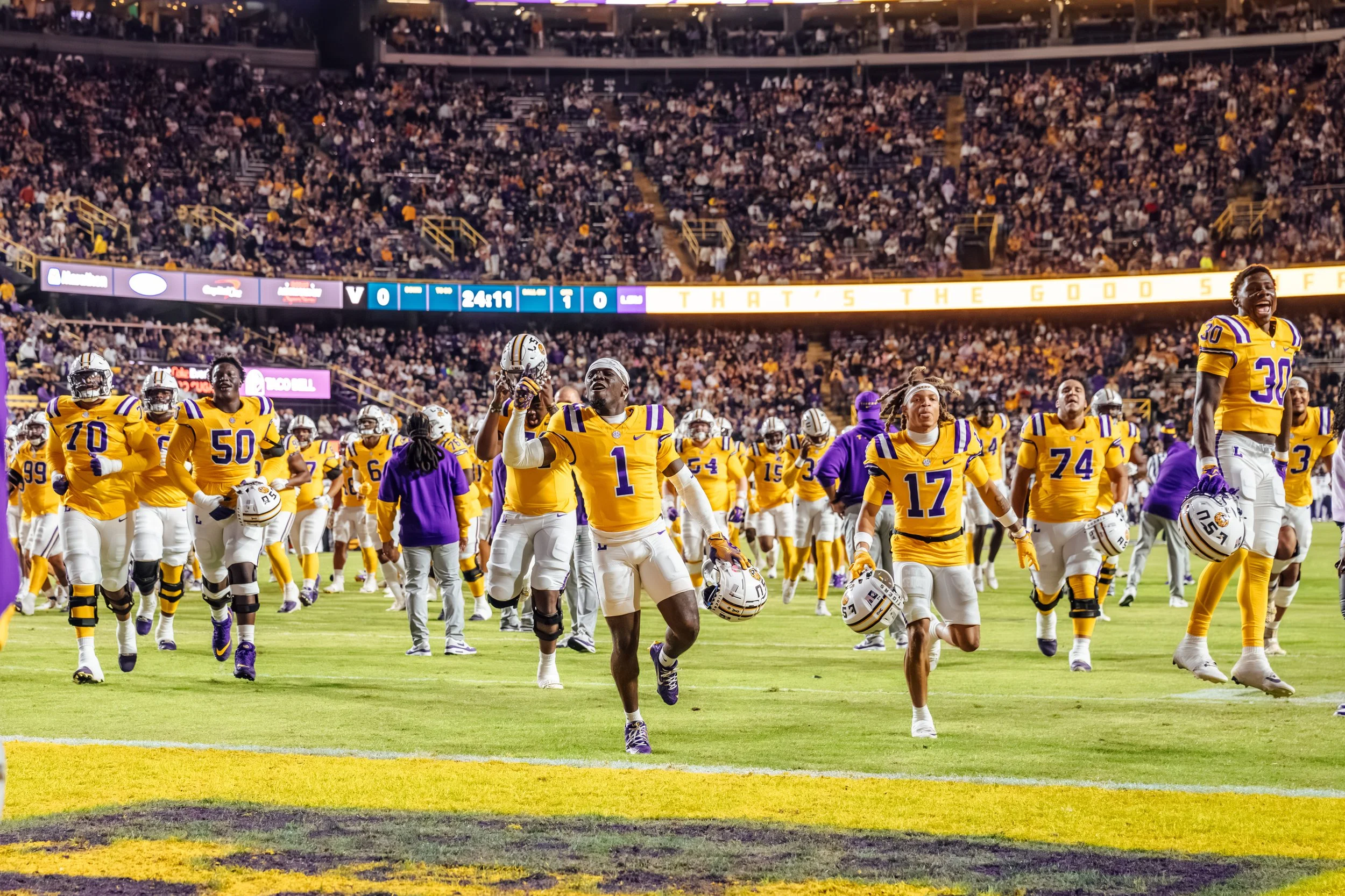 JordanHefler_LSUFootballvsVanderbilt_SportsPhotography__29.jpg