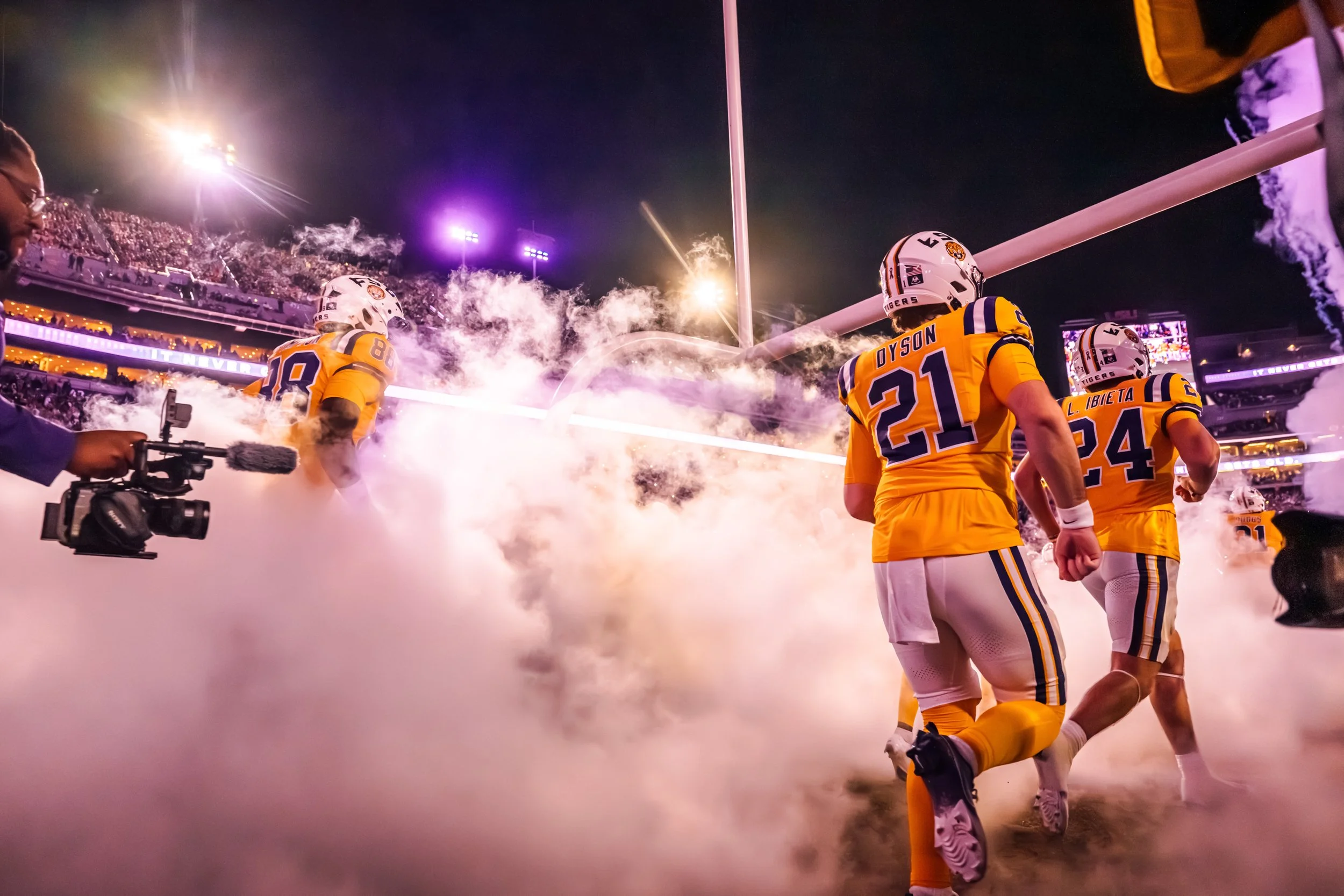 JordanHefler_LSUFootballvsVanderbilt_SportsPhotography__33.jpg