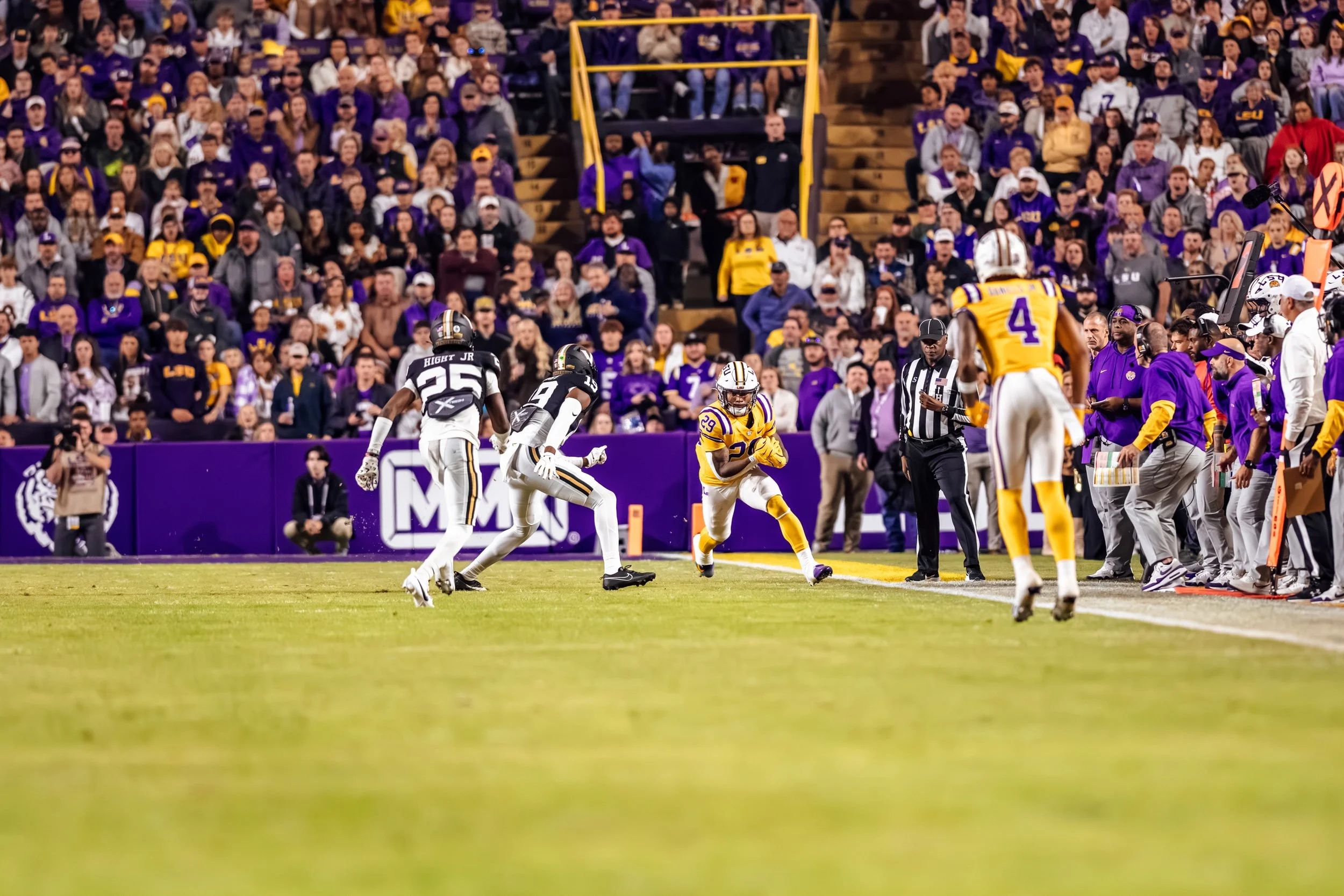 JordanHefler_LSUFootballvsVanderbilt_SportsPhotography__35.jpg