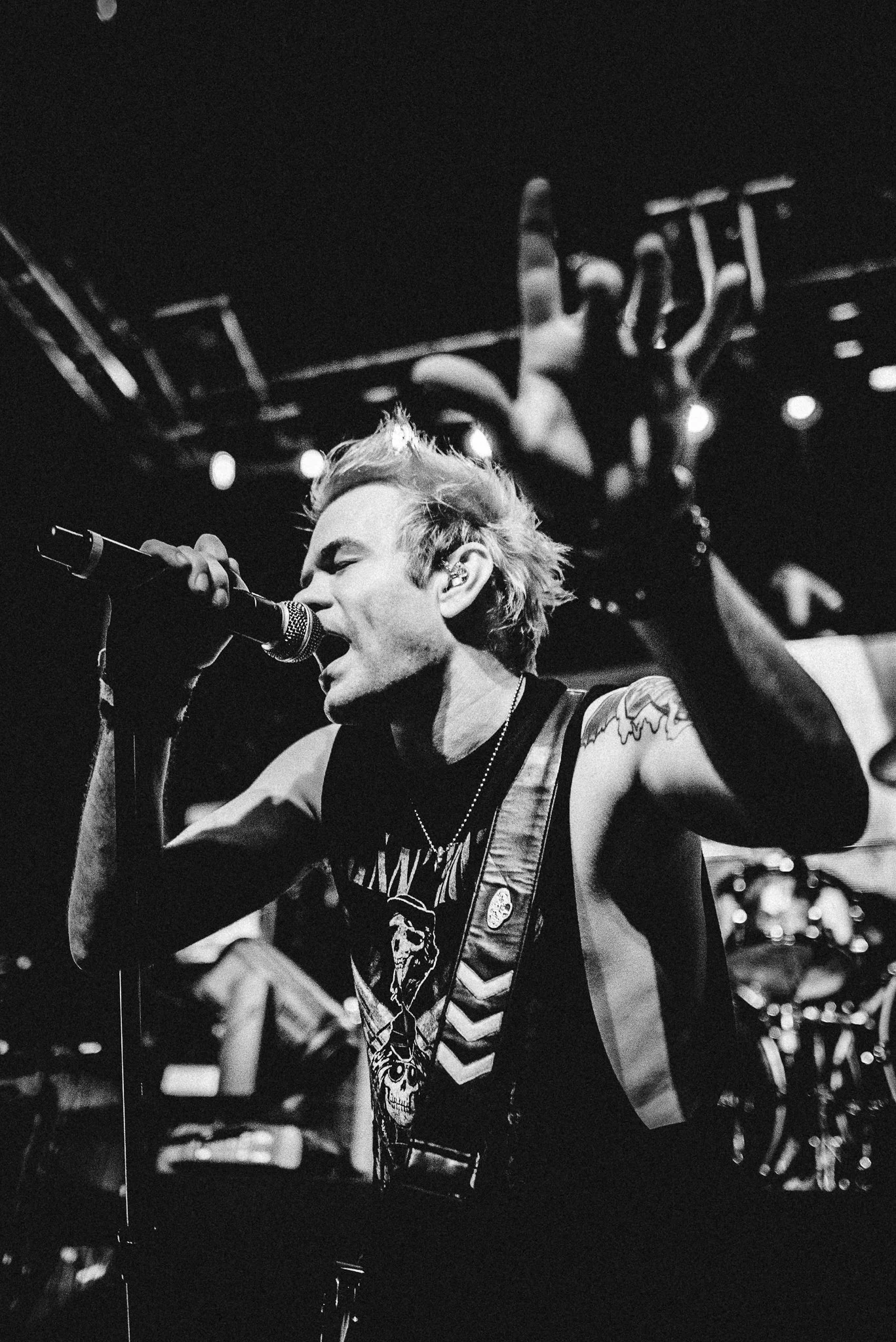 SUM 41