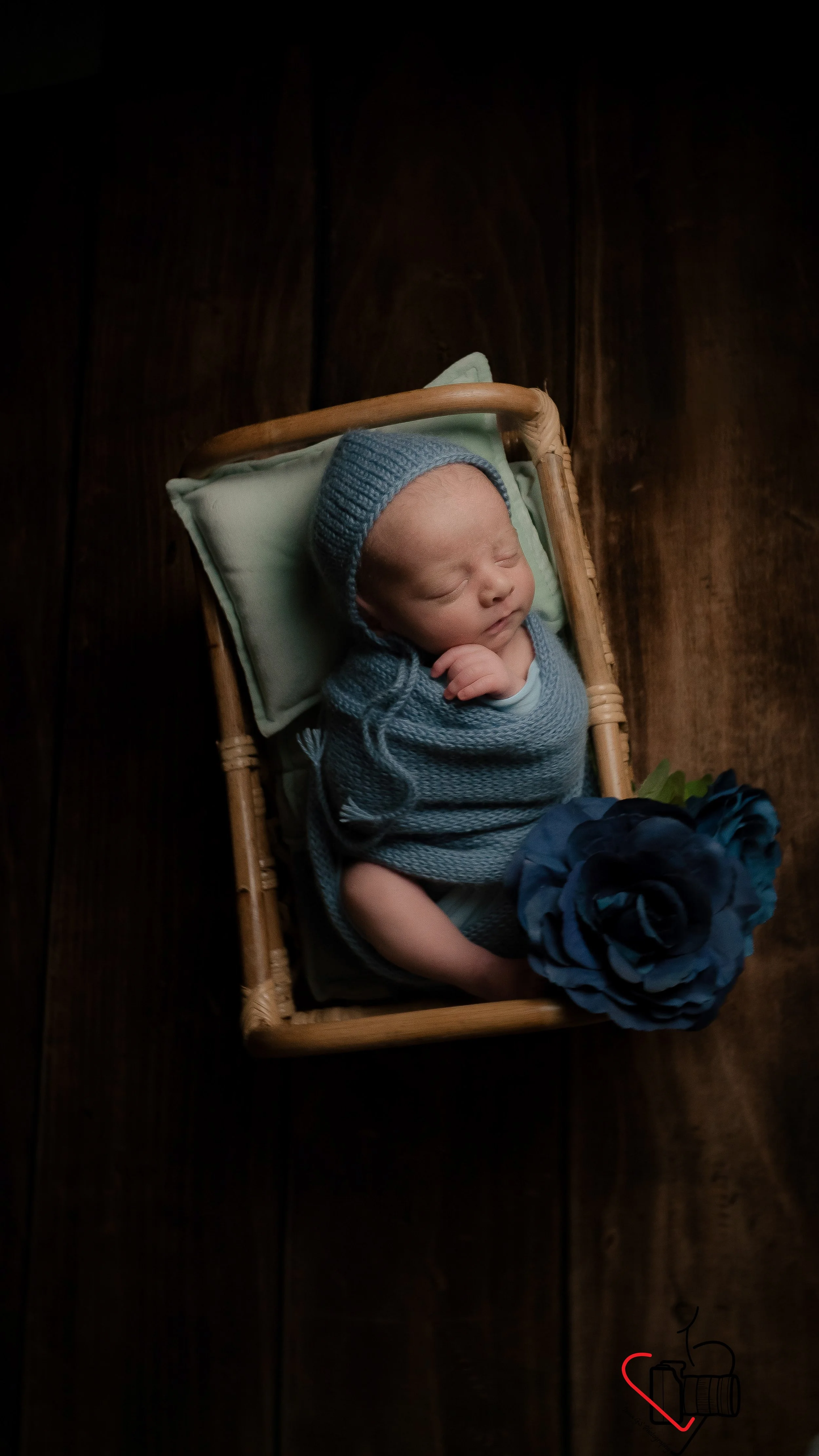 newborn photographer at home, blue color theme, Hampshire and West Sussex, UK, Chichester, Emsworth, Portsmouth, Petersfield