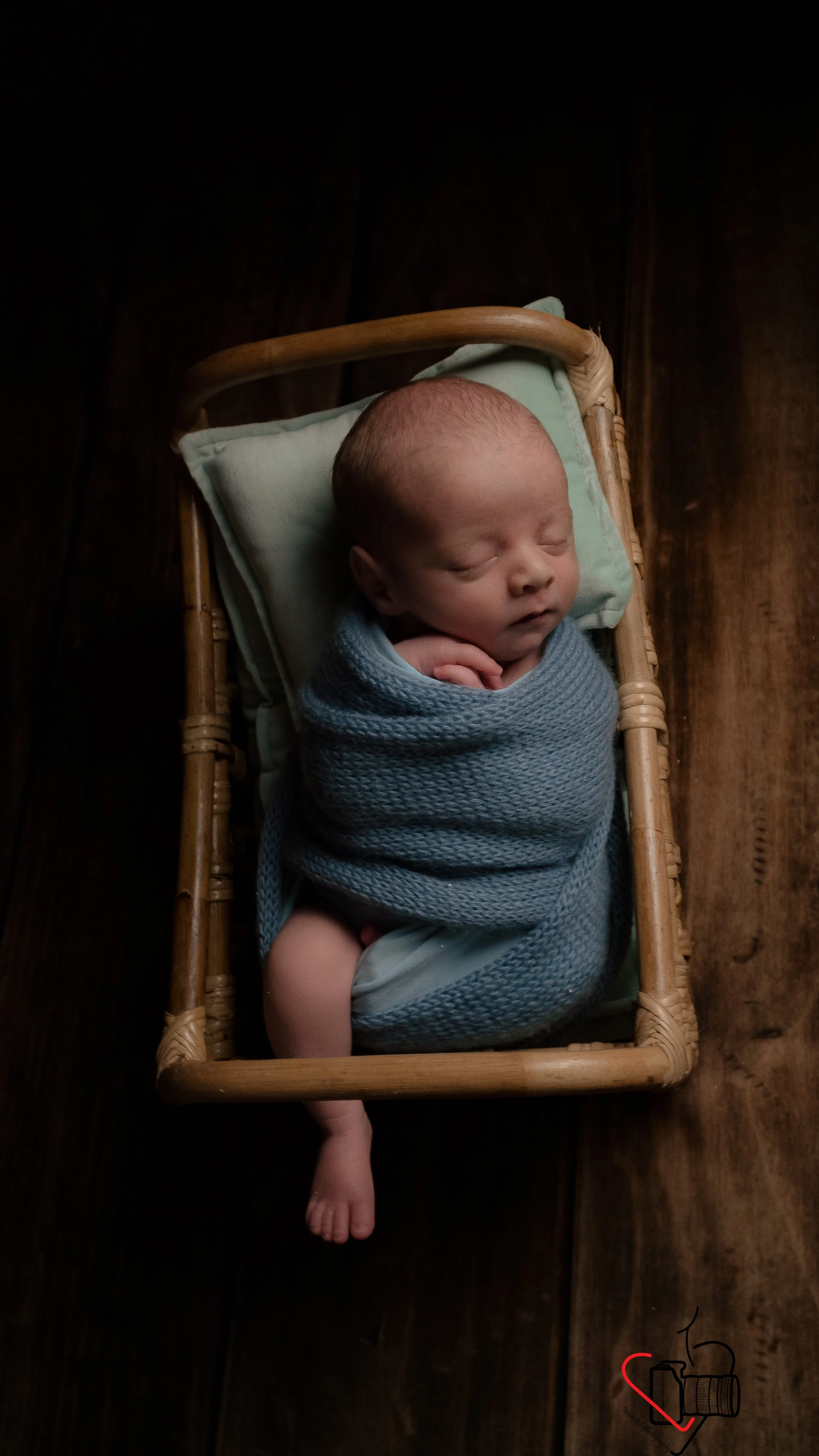 newborn photographer at home, blue color theme, Hampshire and West Sussex, UK, Chichester, Emsworth, Portsmouth, Petersfield