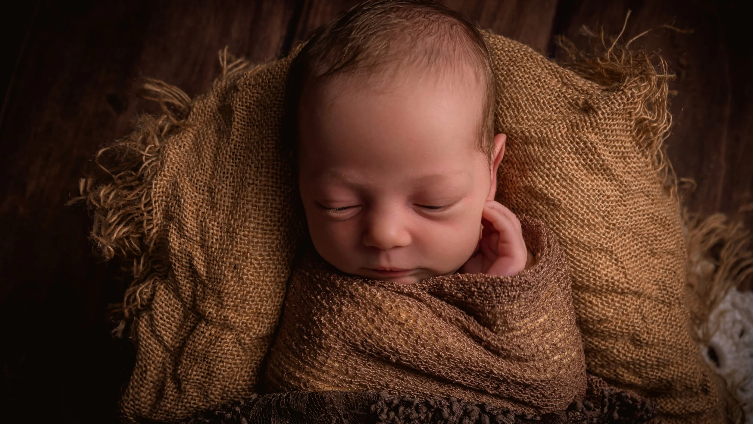 newborn girl photoshoot, brown color theme, Hampshire and West Sussex, Wincheter, Chichester, Emsworth, Portsmouth, Petersfield