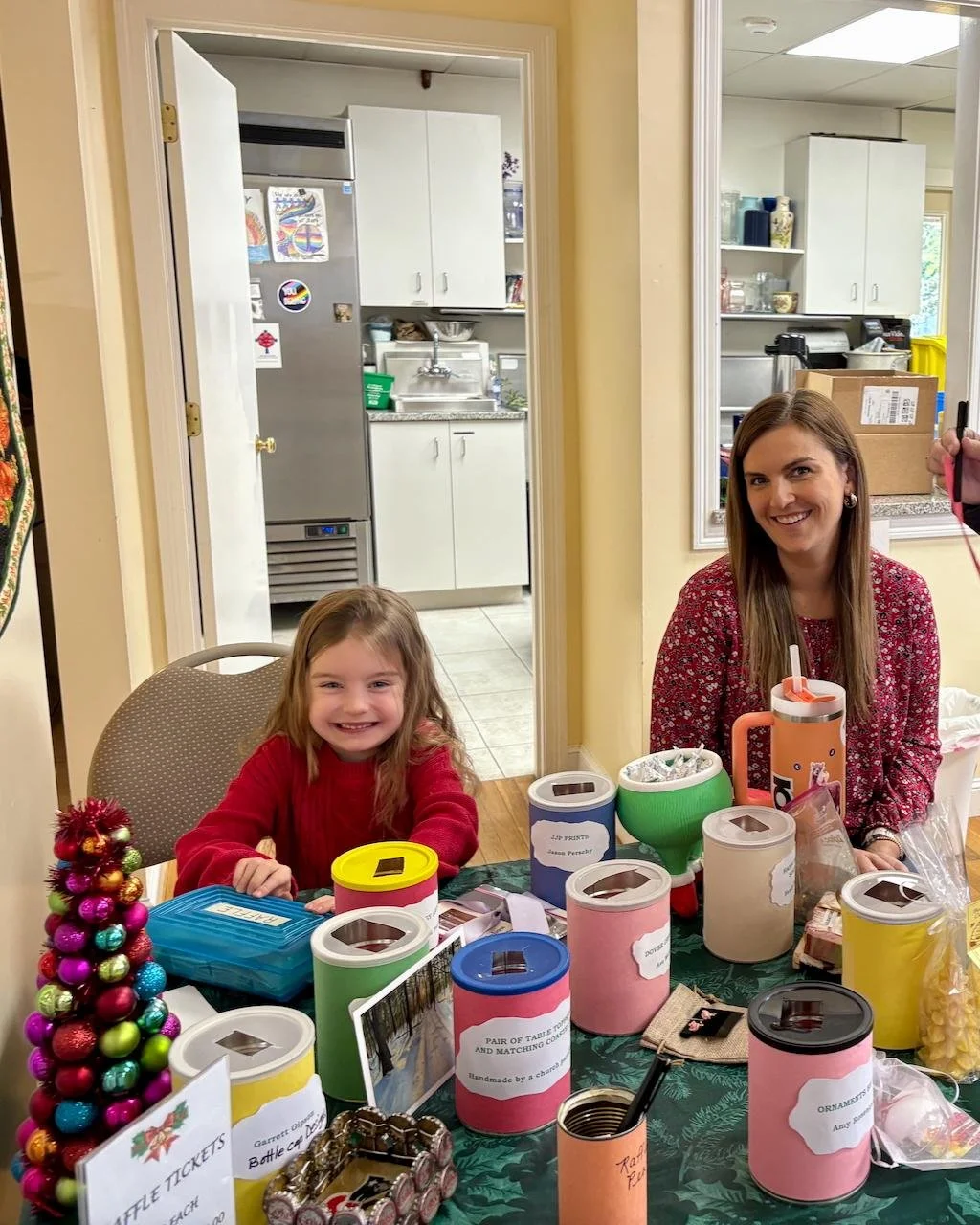 Many photos from the Holiday Bazaar! Volunteers needed to help make the Advent Brunch and Wreath Making possible; Stewardship Season continues; join other Medfield faith communities for an interfaith Thanksgiving service. https://conta.cc/3JJHRql