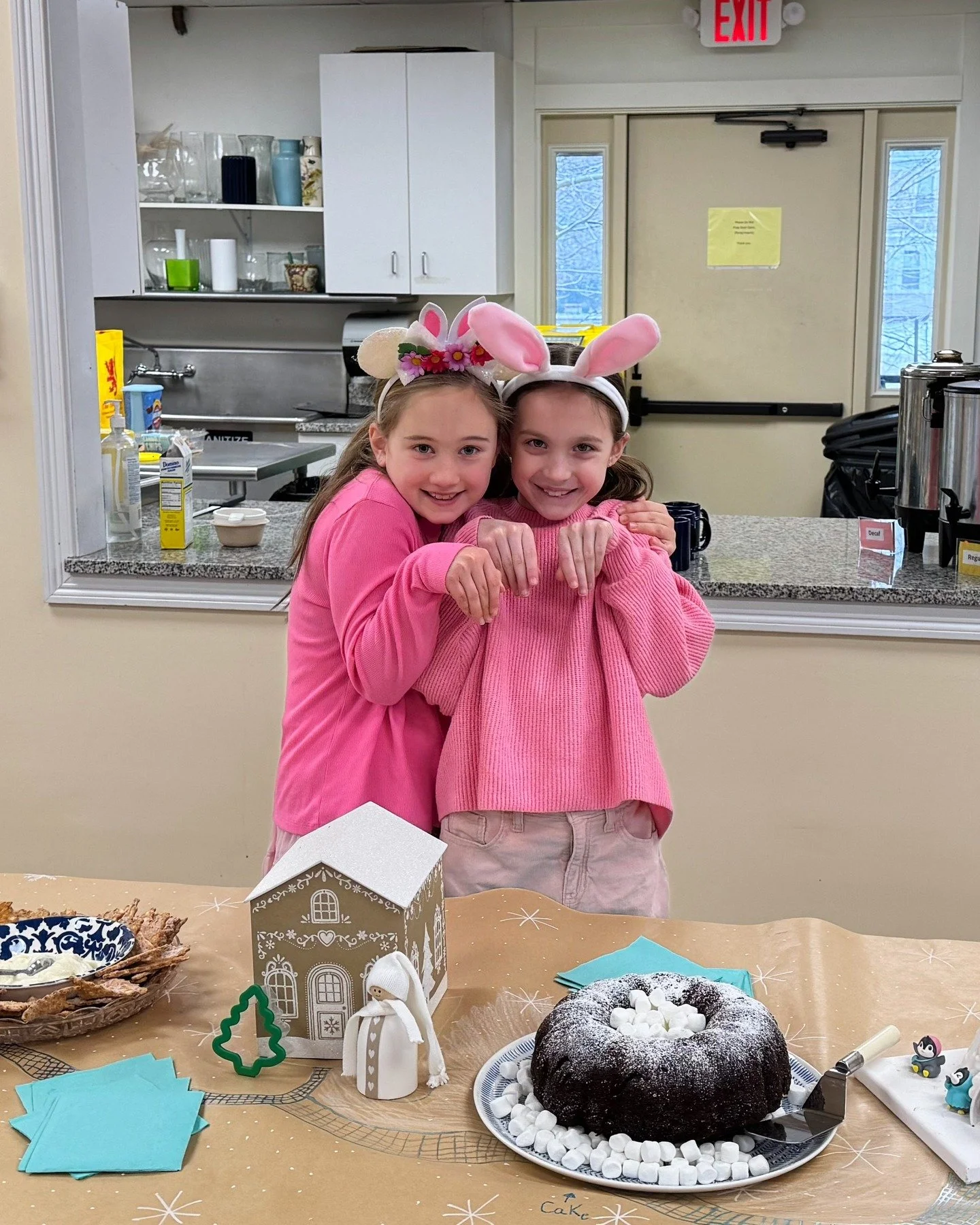 Snow themed desserts, cozy moments, and lots of smiling faces despite the cold weather!