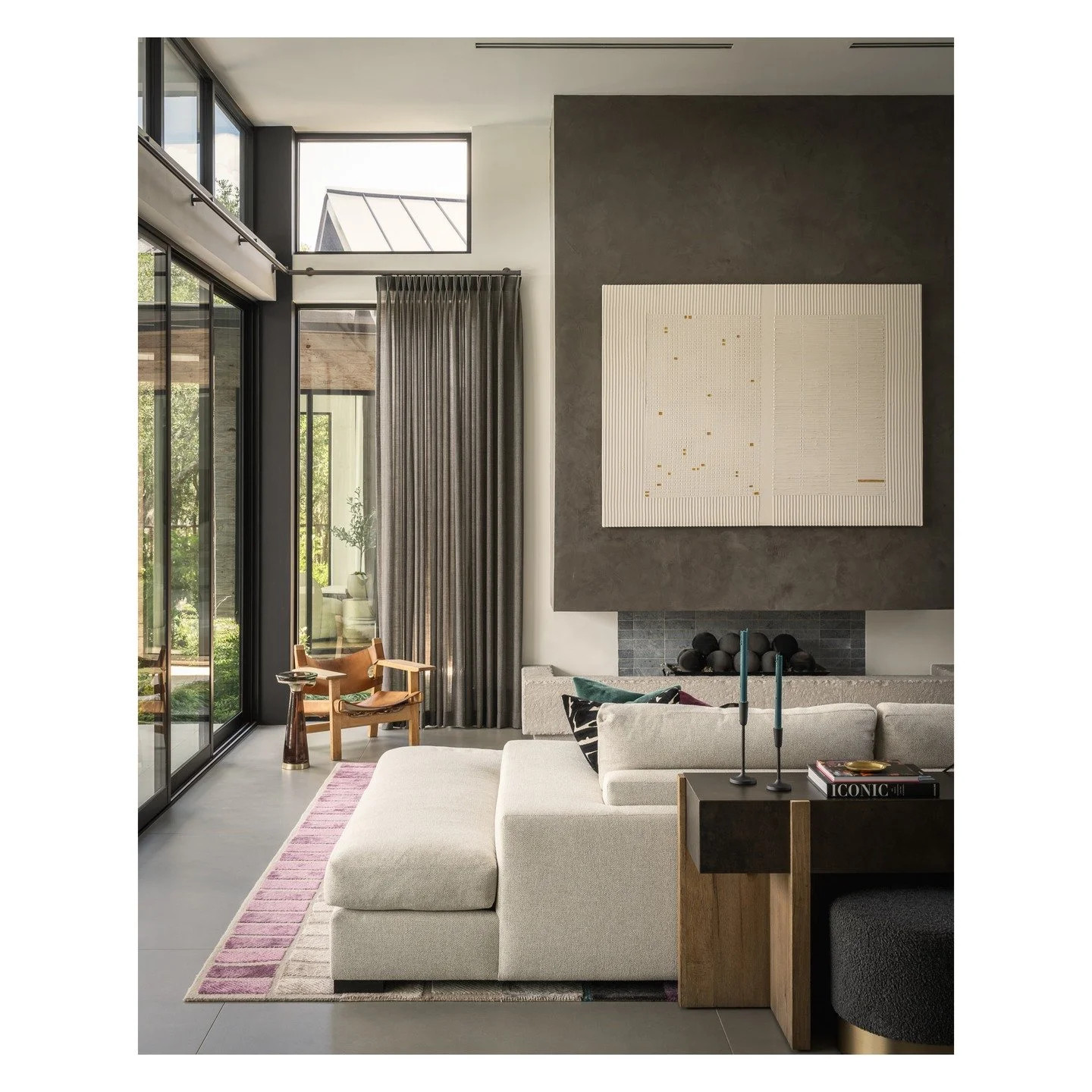 Interiors pt.2 of the Showcase home from @tiplergroup &amp; @alignaustinarchitects. Grand and bold living spaces!

Design &amp; Build: @tiplergroup
Architect: @alignaustinarchitects
Styled by: @postscript_styling
Photography: @kieranreevesphotography