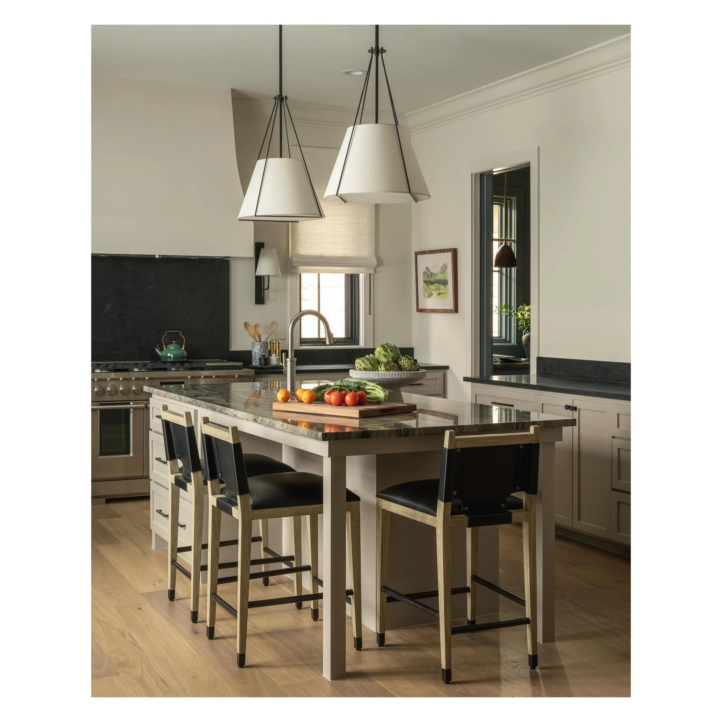 The refined and classic kitchen from @annah_interiors_llc &lsquo;s La Lucia project

Designer: @annah_interiors_llc 
Photos: @kieranreevesphotography 
Styling: @postscript_styling