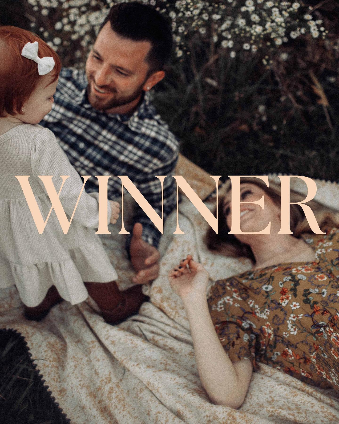 ✨(Read to the end for a surprise)

🍃Congratulations to our first place winner @janelledoerner who has won a Storytelling Session worth $500 ! I&rsquo;m so excited for you Janelle! 👏🏻

🍃And I decided we needed a second place winner as well. @shelb
