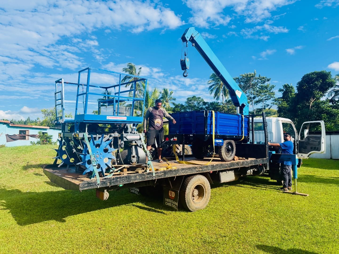 New toys for the boys from @global_machinery_pte_ltd 
We got a new piece of machinery for the first time in Fiji and we can&rsquo;t wait to show you how this cassava planter works.
And we FINALLY got a trailer for behind the tractor. This will be a g