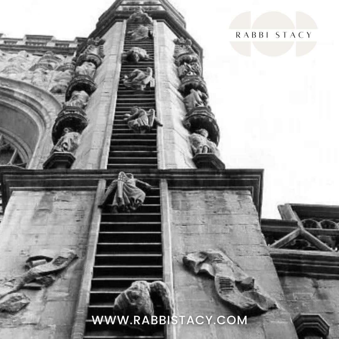 Right now I am in Bath, England and today&rsquo;s Torah portion, Vayetzei, is depicted on the outer facade of the Bath Abbey with angels descending from heaven on the ladder in Jacob's dream. 

#travel #england #torahportion #judaism