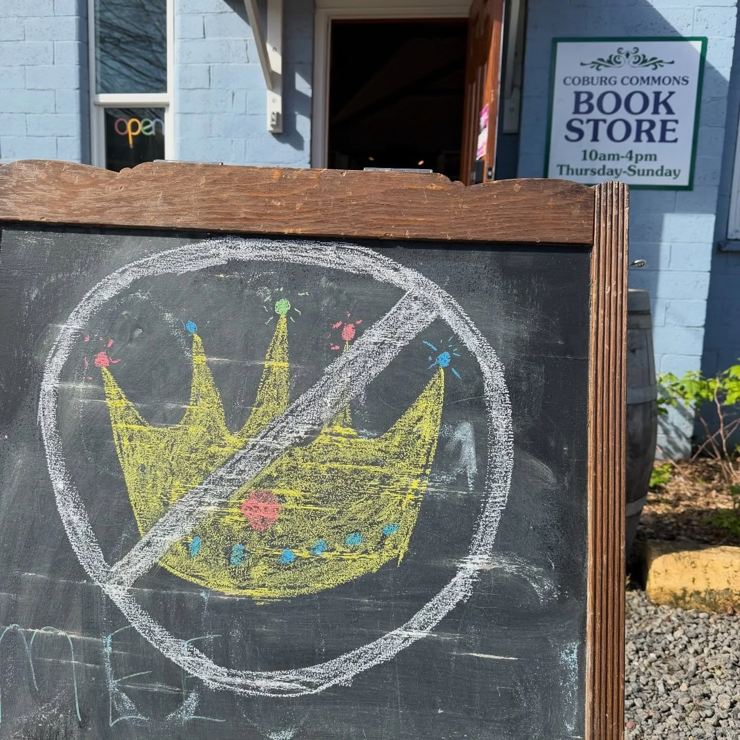 #nokings #smalltown #bookstore