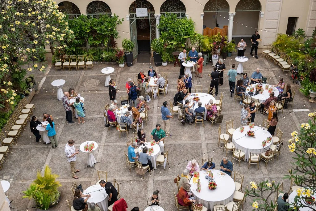 169. Cafe Julia with Guest from above.jpg